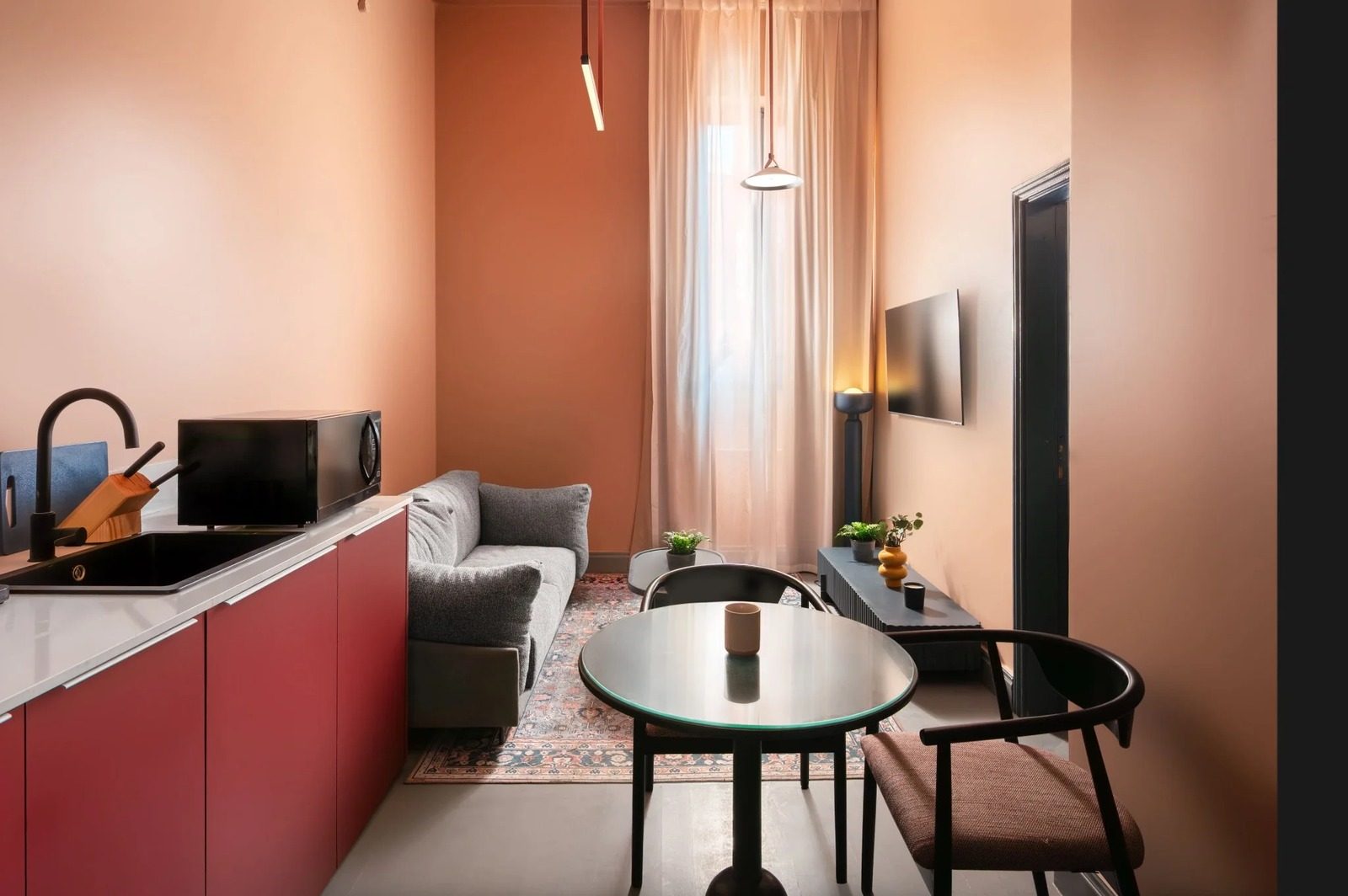 1BR Apartment – City View – Downtown Cairo — Full Kitchen in Downtown Cairo, near Talaat Harb Square, Egypt
