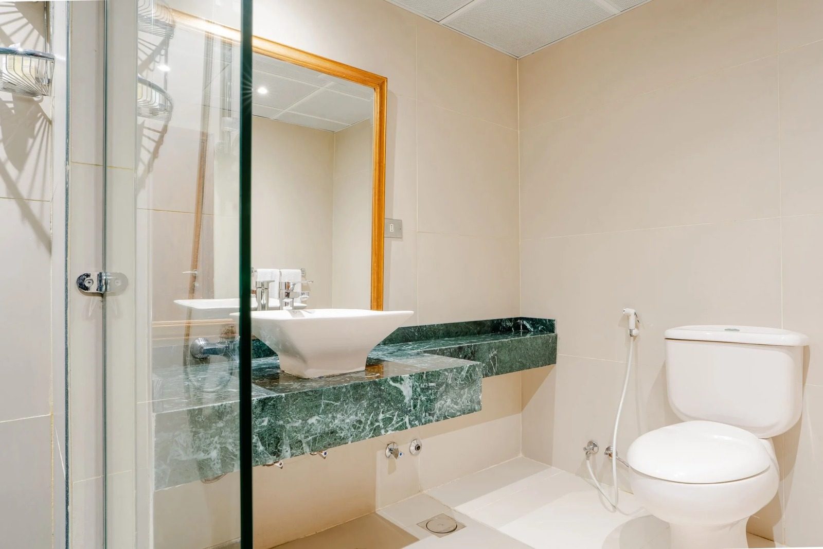 Executive King Room with Balcony – Nile View – Nile-side Hotel, Zamalek — Full bathroom 1 in Nile side of Zamalek, Cairo, Egypt