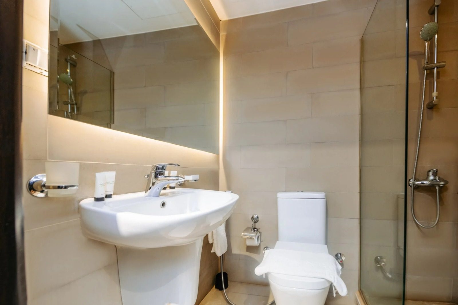Elegant 1BR Apartment – City View – Zamalek — Full bathroom 1 in Nile side of Zamalek, Cairo, Egypt