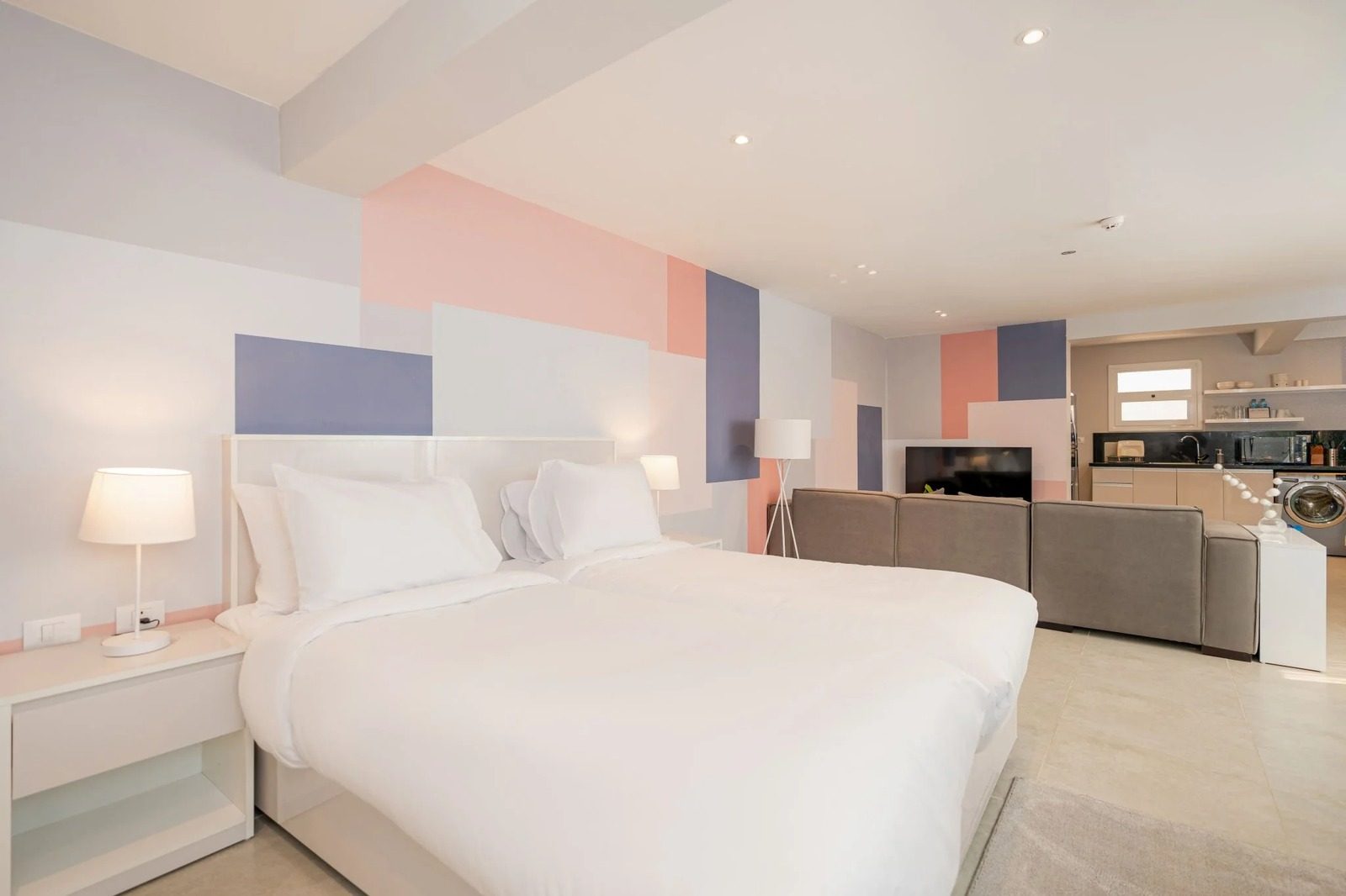 Deluxe Studio – near the Pyramids — Bedroom 1 in Haram district, Giza — near the Pyramids and the Grand Egyptian Museum, Egypt