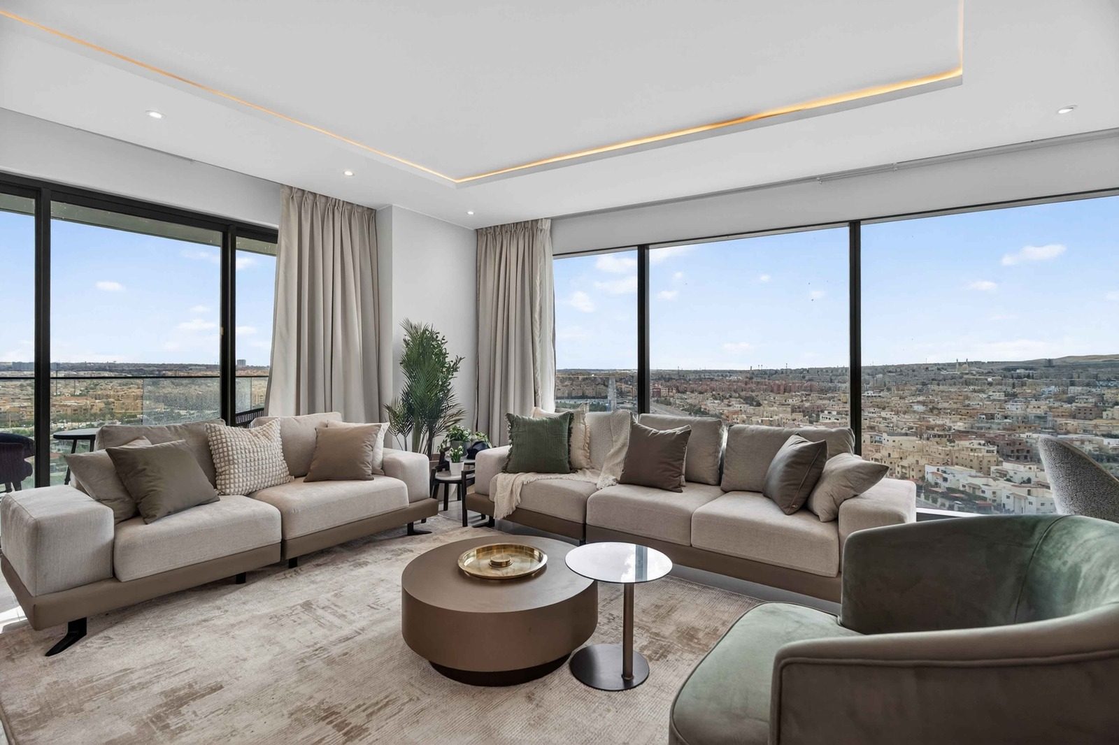 Classic 3BR Apartment – Sheikh Zayed – ZED Towers — Living Room in ZED Towers, Sheikh Zayed, Egypt — photo 3