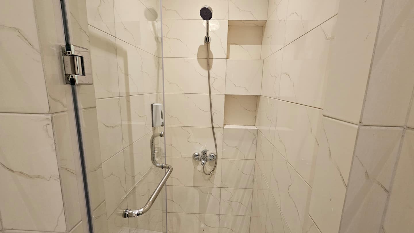 DHB STAYS | High Floor 1BR Downtown | B-602 — Full bathroom 1 in Downtown Cairo (Marouf), Cairo Governorate, Egypt, Egypt