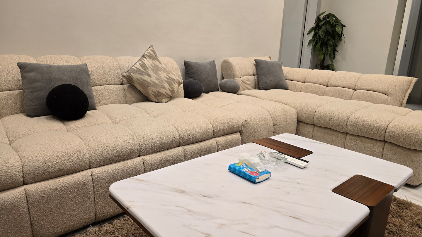 DHB STAYS | Luxury 2BR Qasr El Nil | G-304 — Living Room in Downtown Cairo (Marouf), Cairo Governorate, Egypt, Egypt — photo 3