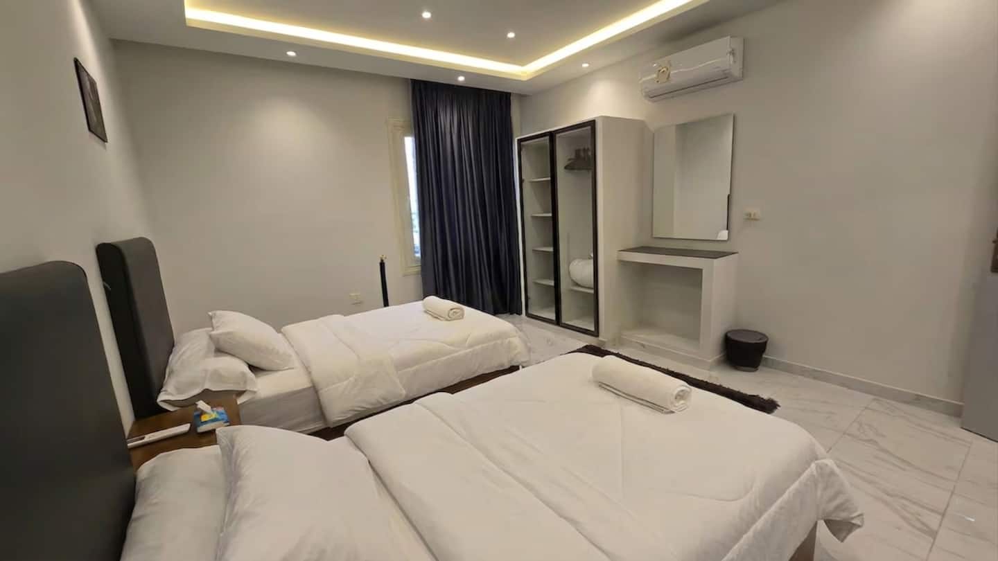 DHB STAYS | Luxury 2BR Qasr El Nil | G-304 — Bedroom 1 in Downtown Cairo (Marouf), Cairo Governorate, Egypt, Egypt