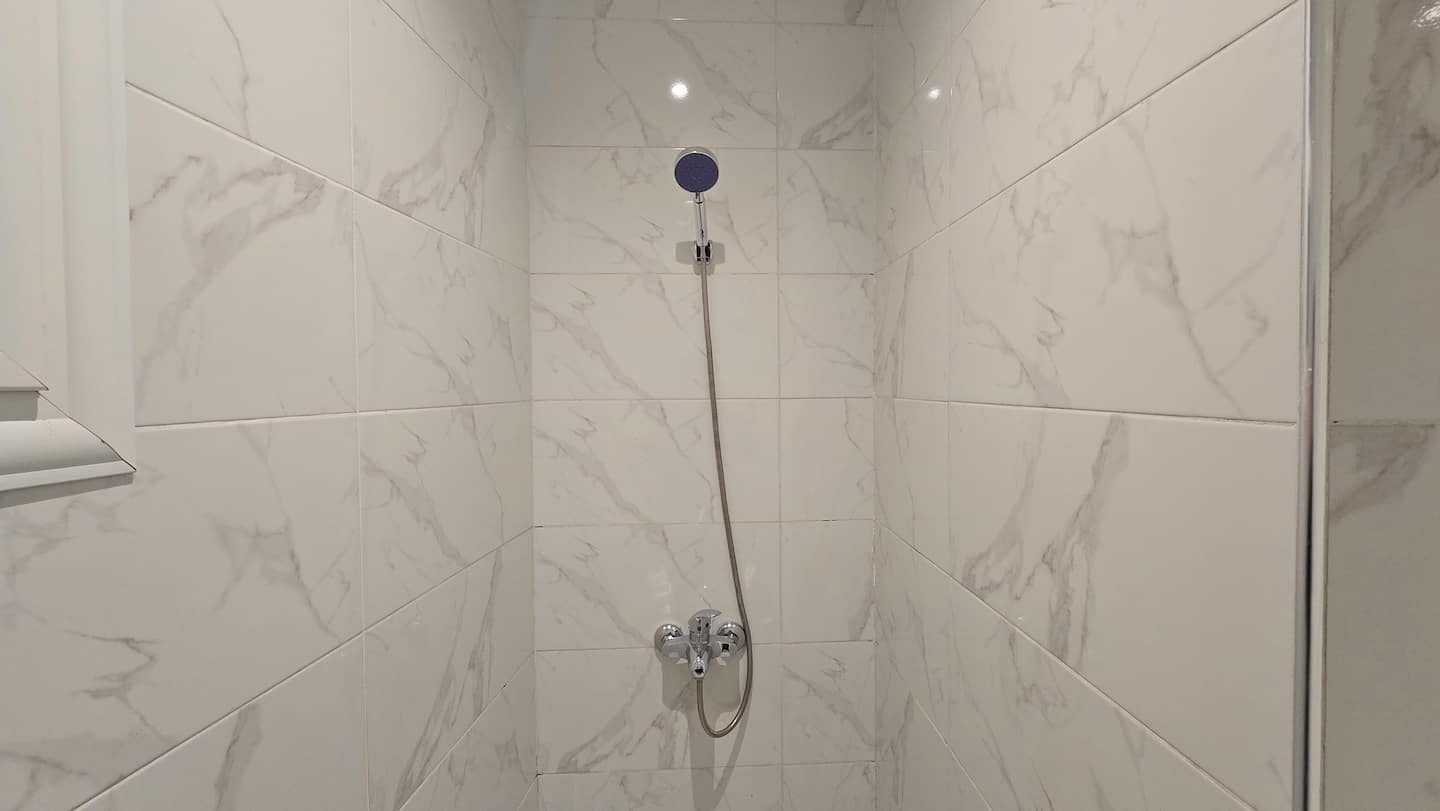 DHB STAYS | Luxury 2BR Qasr El Nil | G-304 — Full bathroom 1 in Downtown Cairo (Marouf), Cairo Governorate, Egypt, Egypt