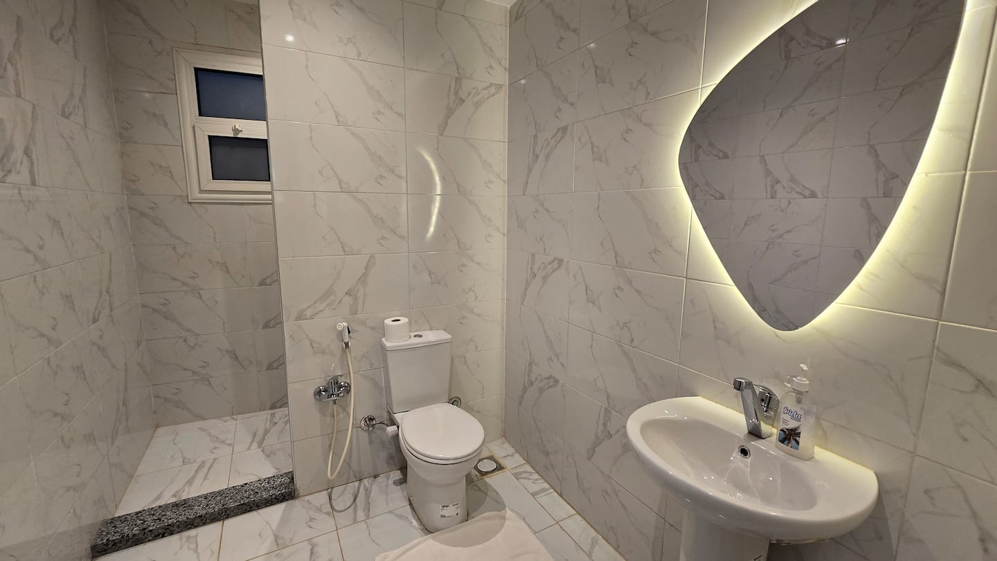 DHB STAYS | Luxury 2BR Qasr El Nil | G-304 — Full bathroom 1 in Downtown Cairo (Marouf), Cairo Governorate, Egypt, Egypt — photo 2