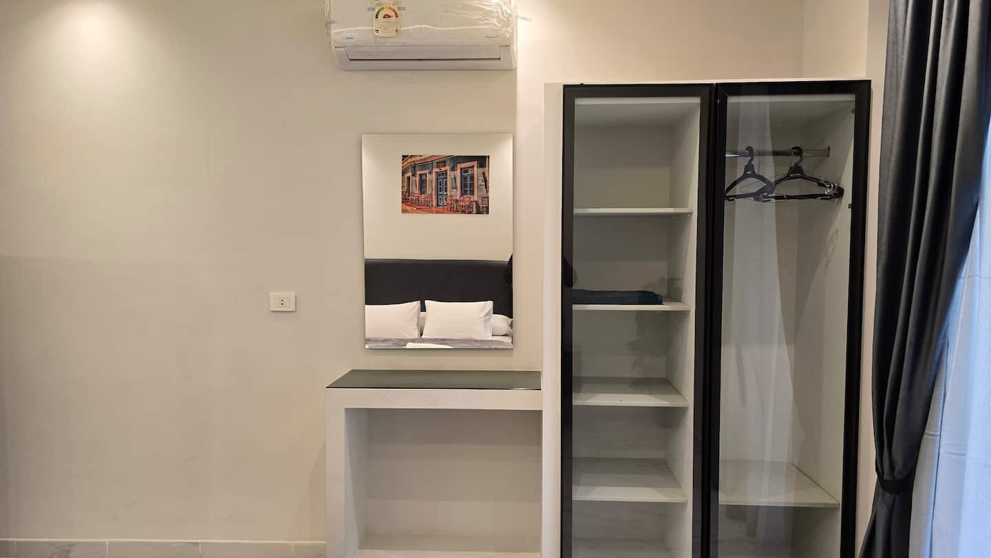 DHB STAYS | Luxury 2BR Qasr El Nil | G-304 — Additional Photos in Downtown Cairo (Marouf), Cairo Governorate, Egypt, Egypt — photo 3
