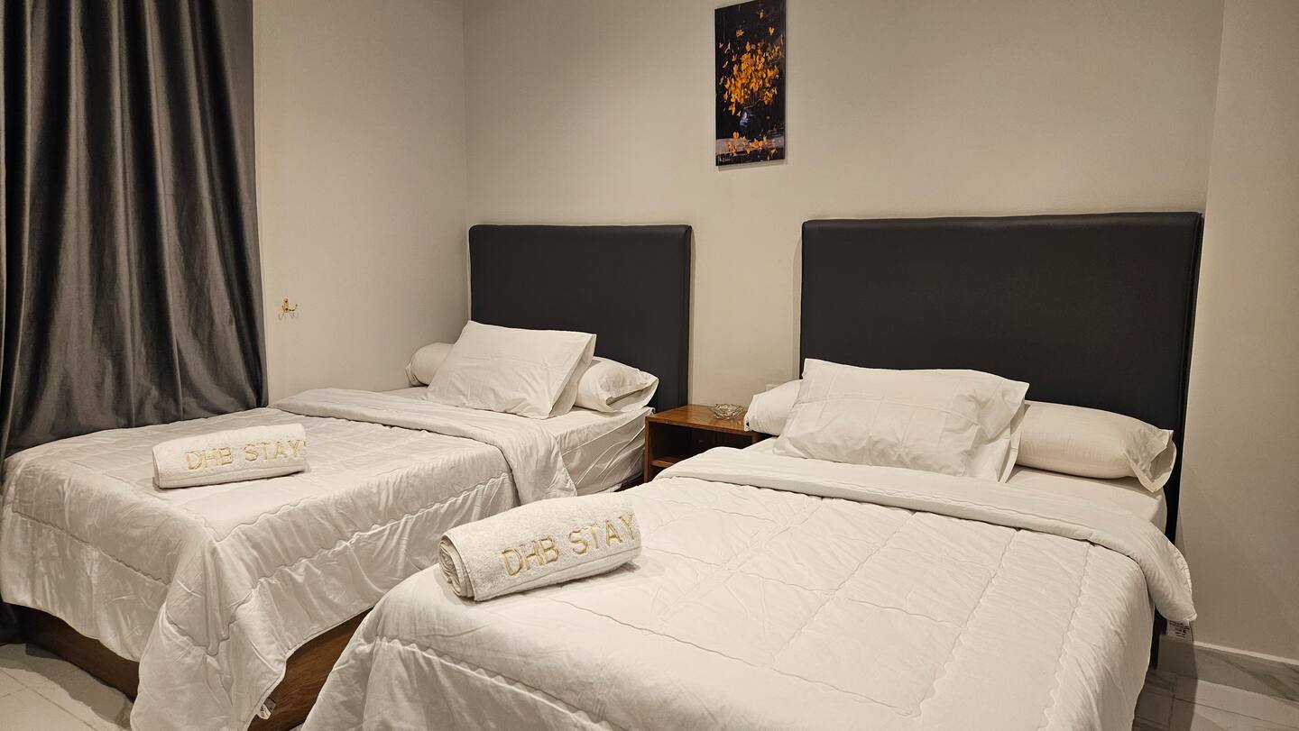 DHB STAYS | Qasr El Nil Smart 1BR | G-301 — Bedroom 1 in Downtown Cairo (Marouf), Cairo Governorate, Egypt, Egypt