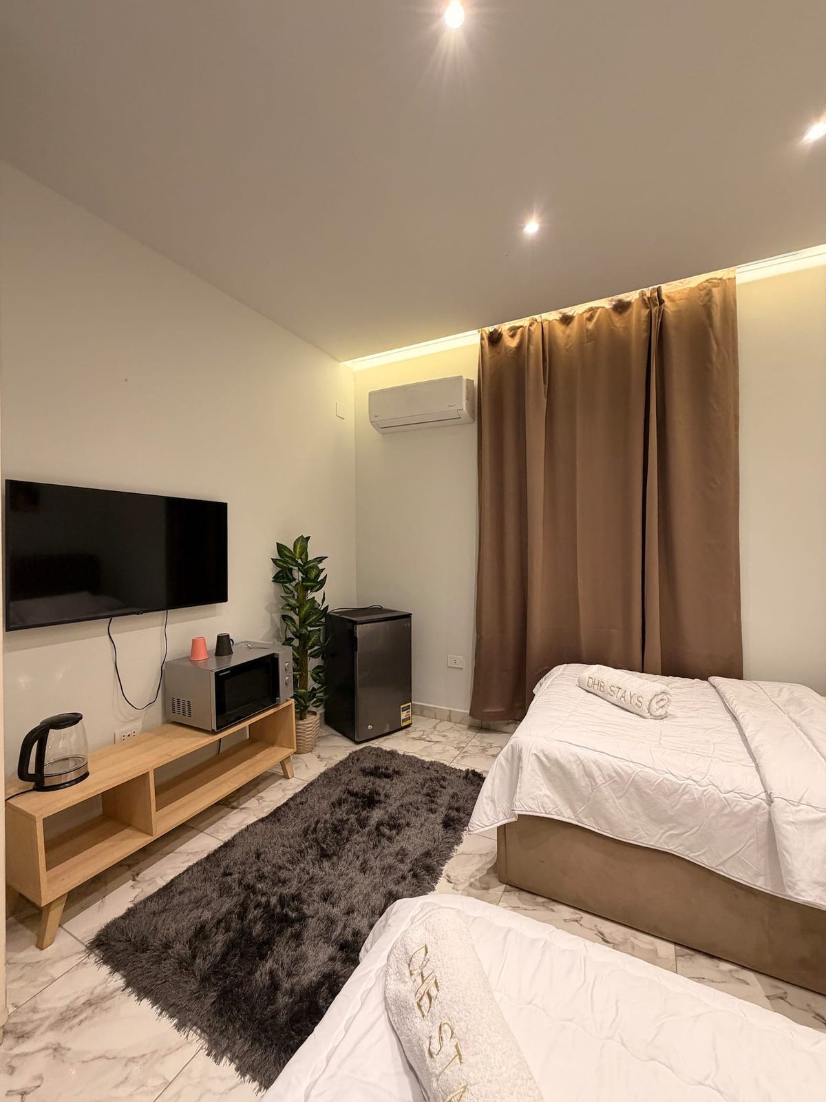 DHB STAYS | Serviced Studio Near Museum | G-102 — Bedroom 1 in Downtown Cairo (Marouf), Cairo Governorate, Egypt, Egypt — photo 2