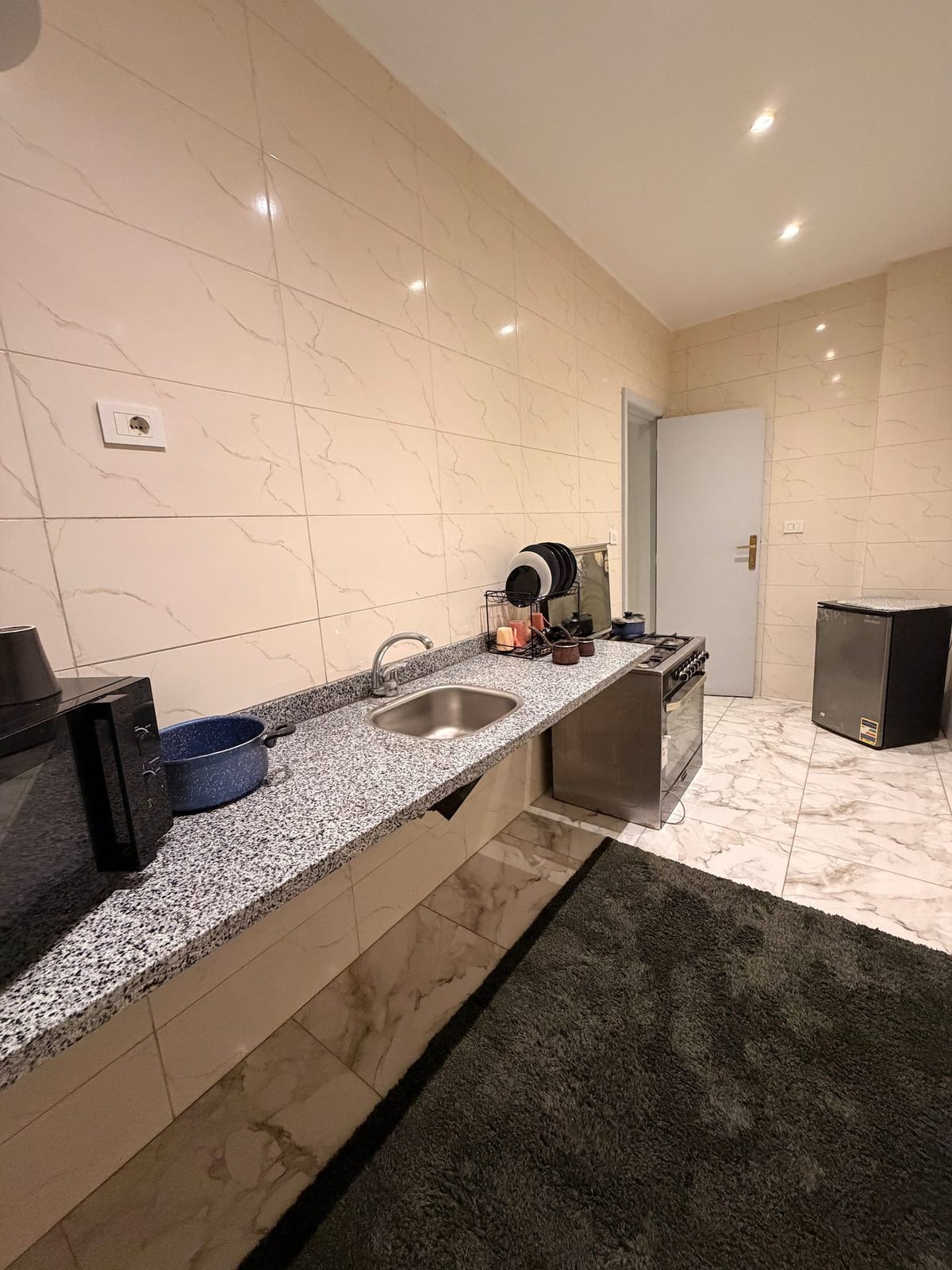 DHB STAYS | Spacious 2BR Downtown Cairo | G-104 — Full Kitchen in Downtown Cairo (Marouf), Cairo Governorate, Egypt, Egypt — photo 3