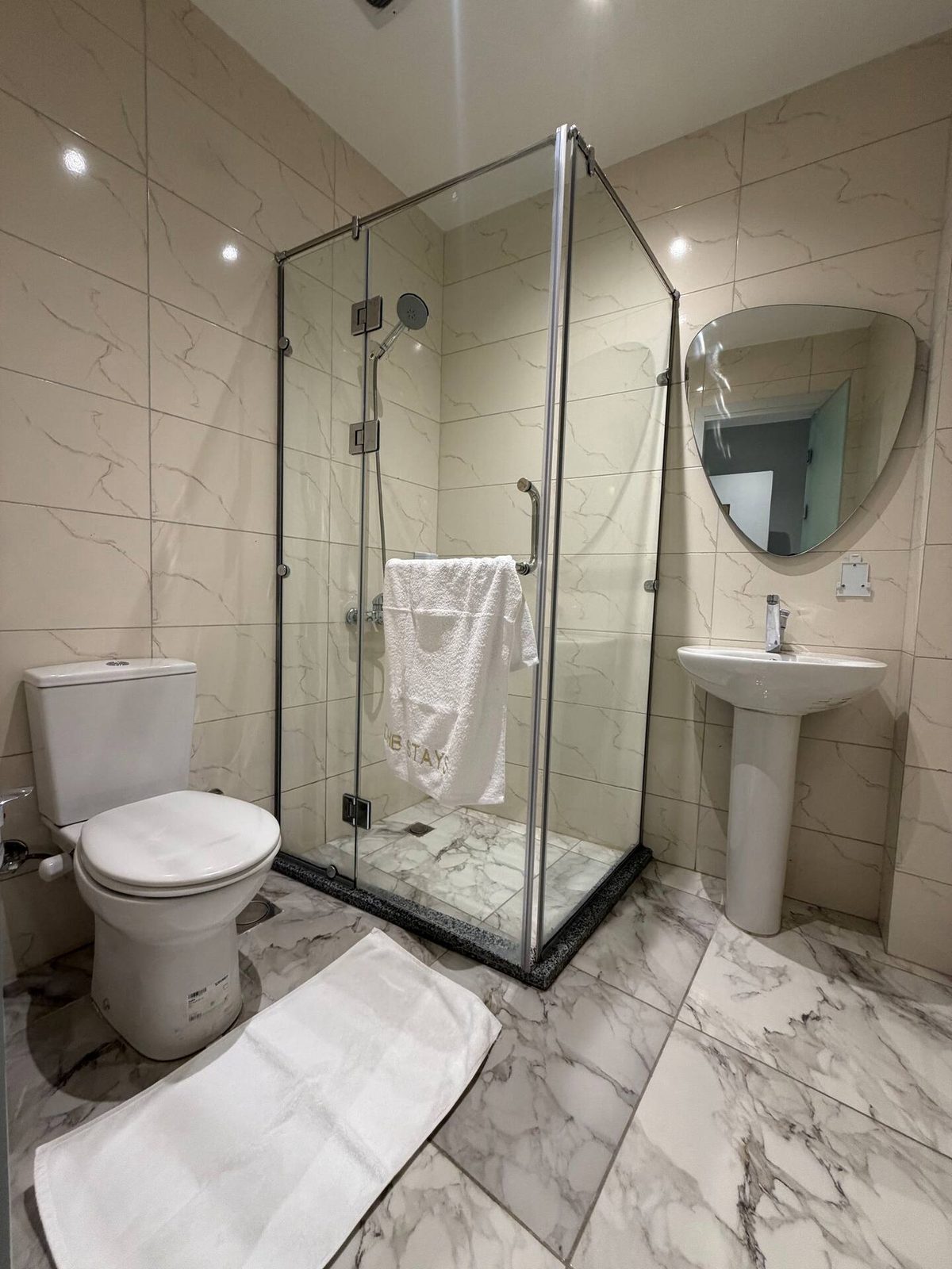 DHB STAYS | Smart Studio Central Transit | G-303 — Full bathroom 1 in Downtown Cairo (Marouf), Cairo Governorate, Egypt, Egypt