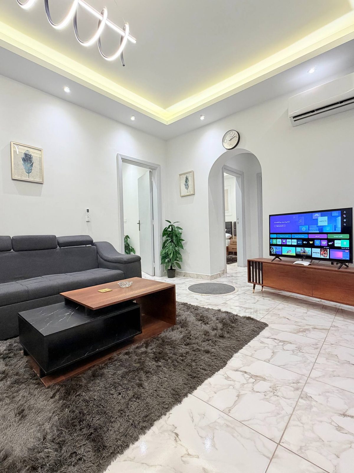 DHB STAYS | Family 2BR Tahrir Square | G-204 — Living Room in Downtown Cairo (Marouf), Cairo Governorate, Egypt, Egypt — photo 3