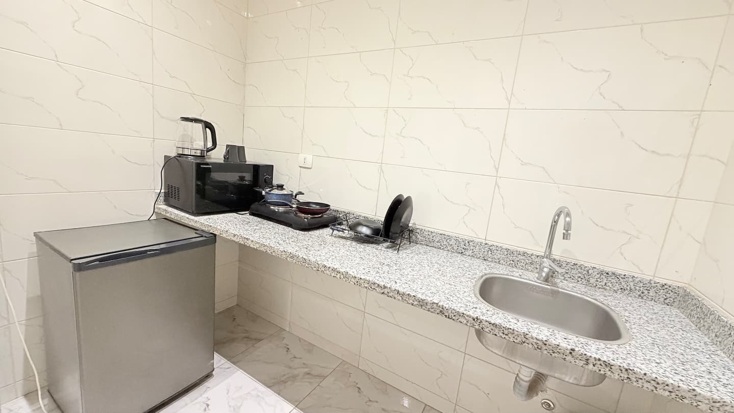 DHB STAYS | 1BR Luxury Downtown Apt | G-501 — Full Kitchen in Downtown Cairo (Marouf), Cairo Governorate, Egypt, Egypt