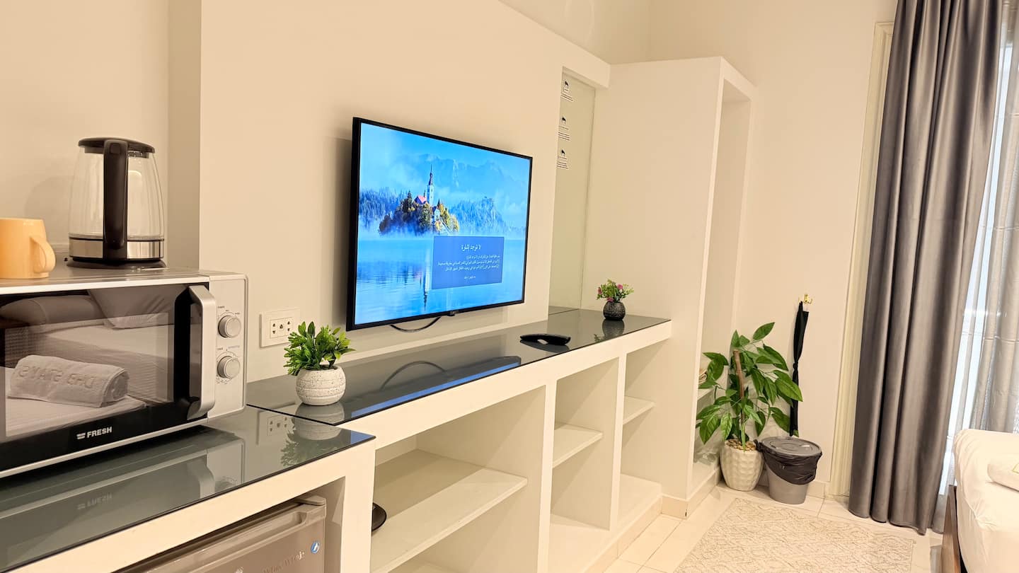 DHB STAYS | Smart Studio Tahrir Square | G-402 — Living Room in Downtown Cairo (Marouf), Cairo Governorate, Egypt, Egypt