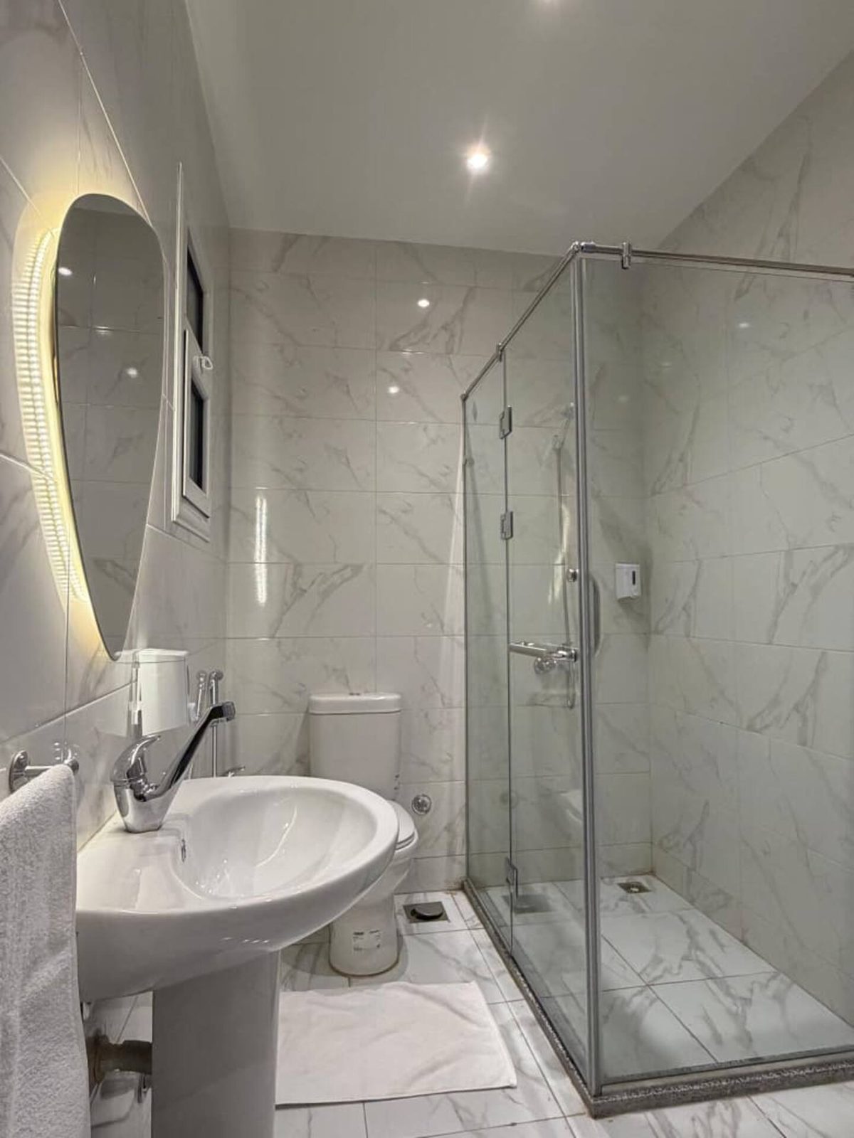 DHB STAYS | 1BR Central Cairo Suite | B-407 — Full bathroom 1 in Downtown Cairo (Marouf), Cairo Governorate, Egypt, Egypt
