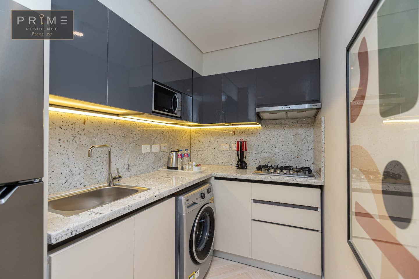 Superior Studio - Prime Residence Point 90 — Full Kitchen in Prime Residence Point 90, New Cairo, Egypt — photo 2
