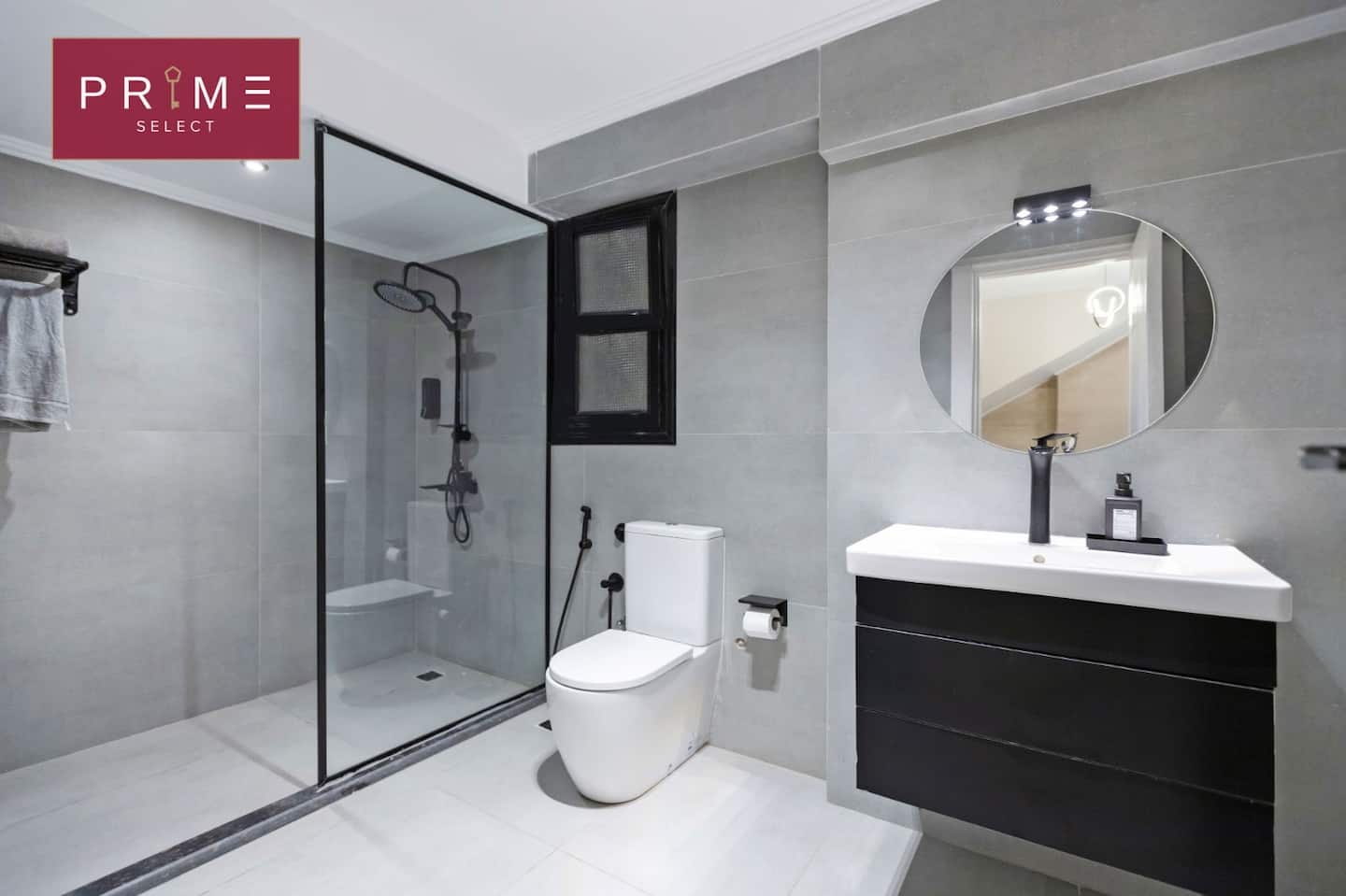 Dlx 2 BR Apt. Nile View - Prime Residence Arkadia — Full bathroom 2 in Prime Residence Arkadia, Cairo, Egypt