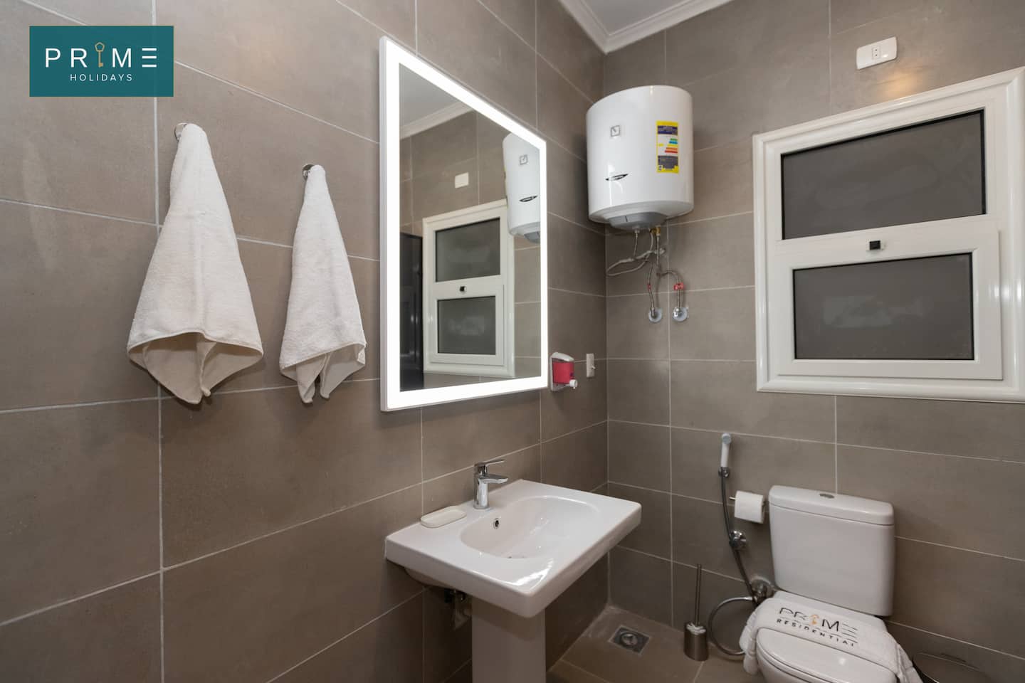 Two Bedrooms Chalet + Garden -Prime Holidays Amwaj — Full bathroom 2 in Prime Holidays Amwaj, North Coast, Egypt — photo 2