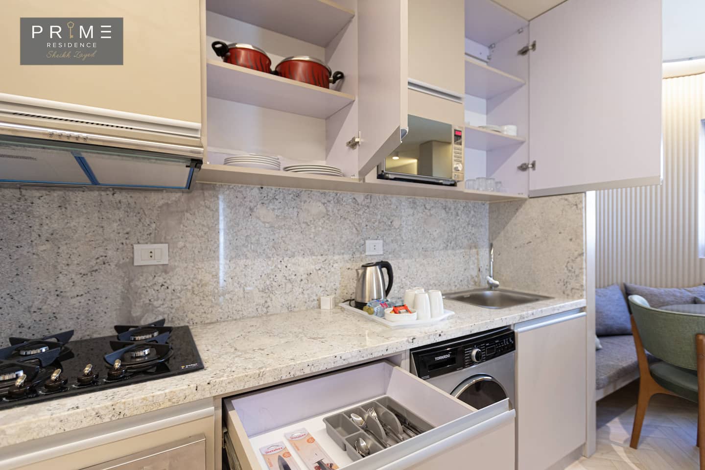 Superior 1BR (Twin) - Prime Residence Sheikh Zayed — Full Kitchen in Prime Residence Sheikh Zayed, Sheikh Zayed, Egypt — photo 2