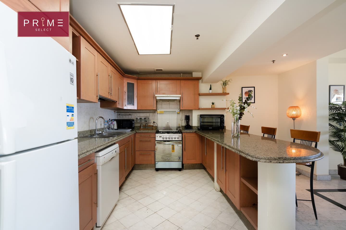 2BDRs Apt Seaview - Prime Select San Stefano Alex. — Full Kitchen in Prime Select San Stefano Alex., Alexandria, Egypt — photo 3