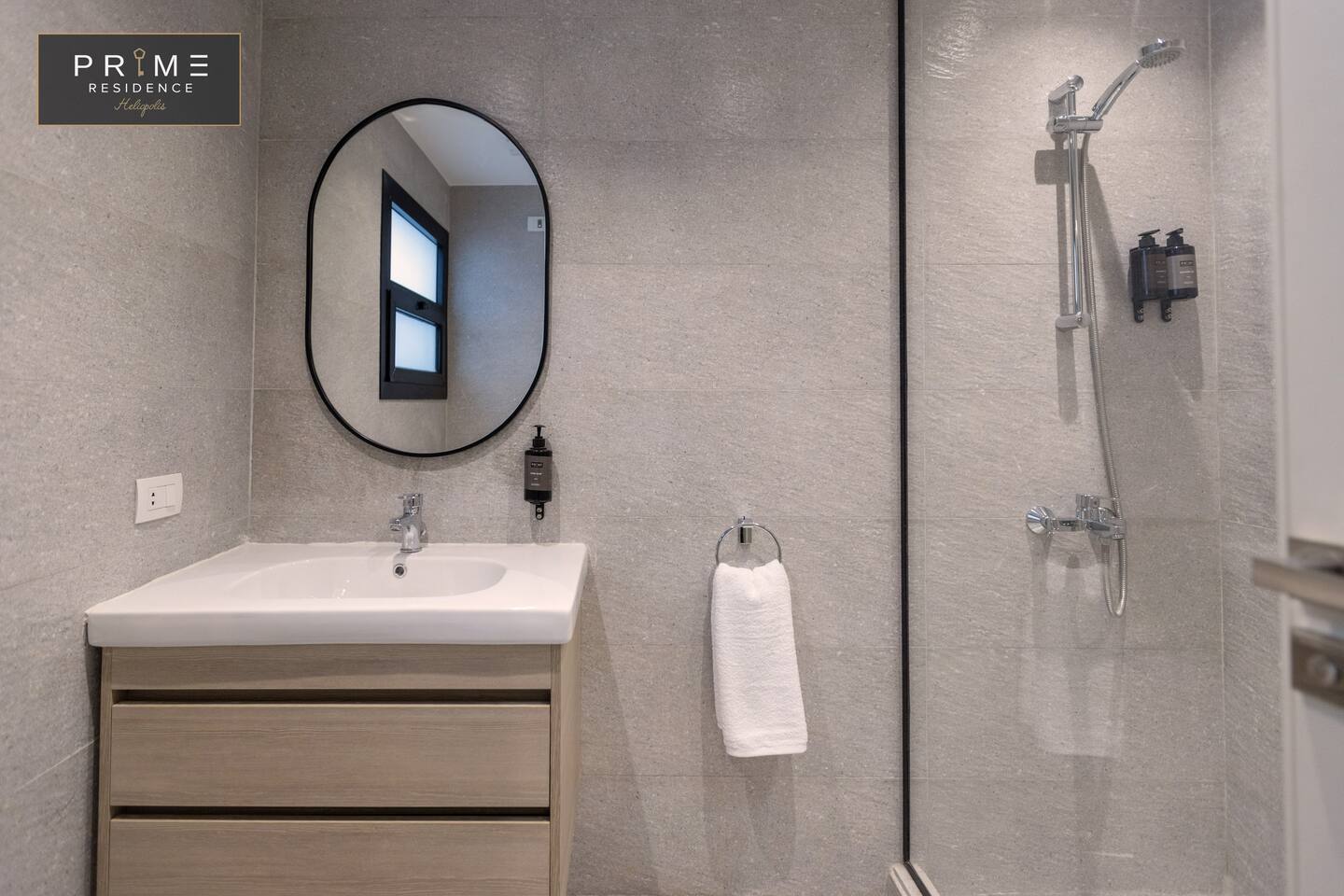 Deluxe Studio - Prime Residence Heliopolis — Full bathroom 1 in Prime Residence Heliopolis, Cairo, Egypt — photo 2
