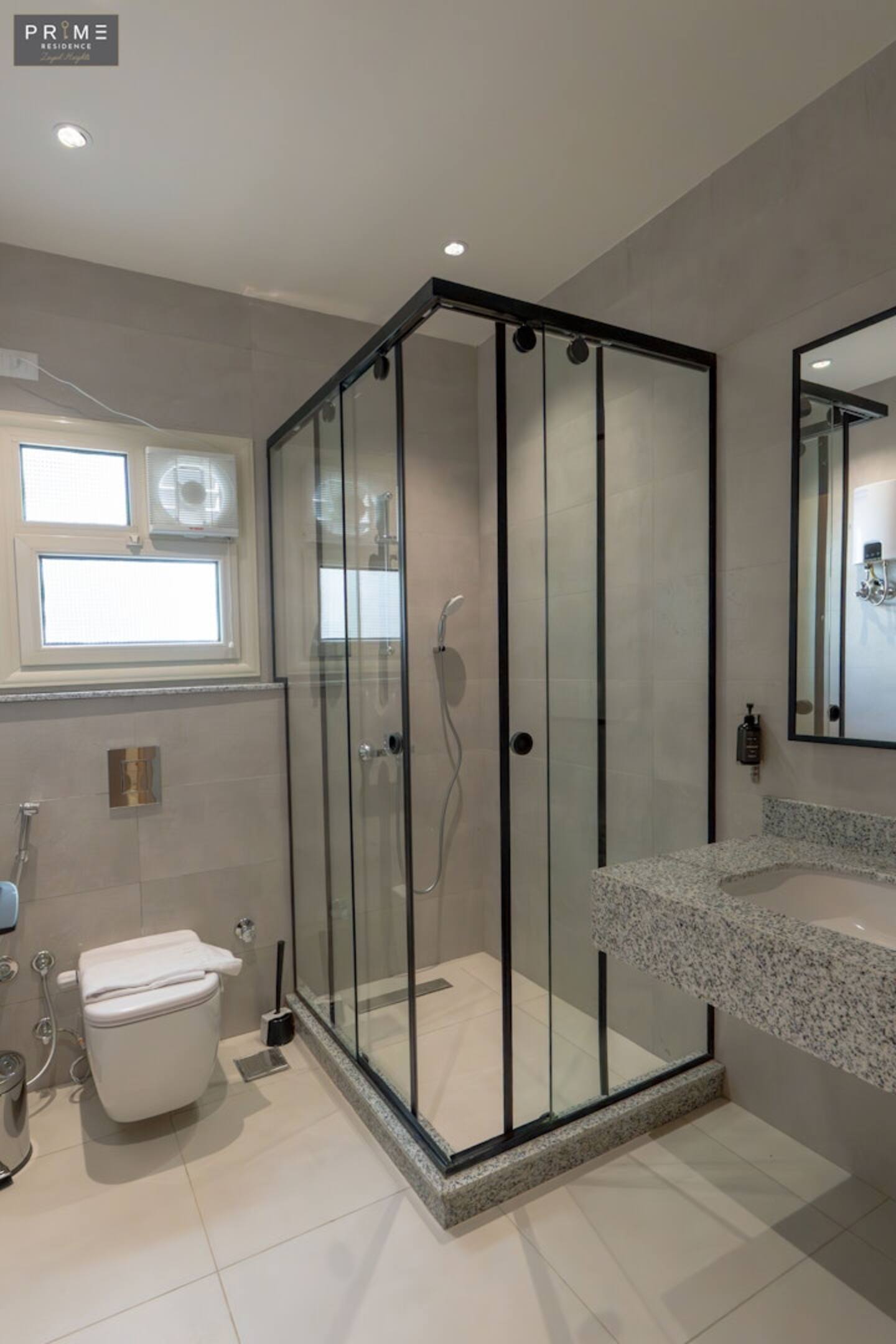Dlx. 2 BDR. Apt. - Prime Residence Zayed Heights — Full bathroom 1 in Prime Residence Zayed Heights, Sheikh Zayed, Egypt — photo 2