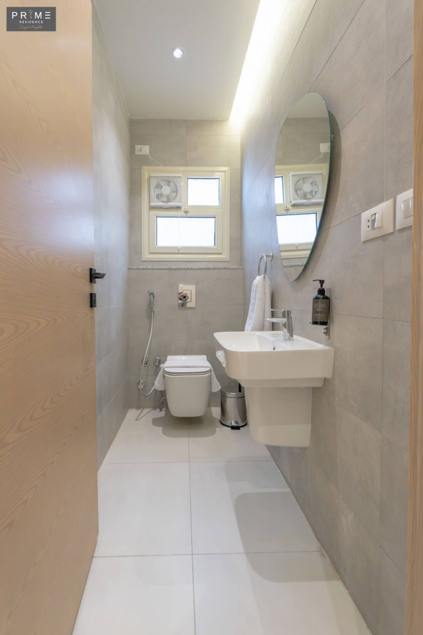 3-BDR Apt. - Prime Residence Zayed Heights — Full bathroom 1 in Prime Residence Zayed Heights, Sheikh Zayed, Egypt — photo 2
