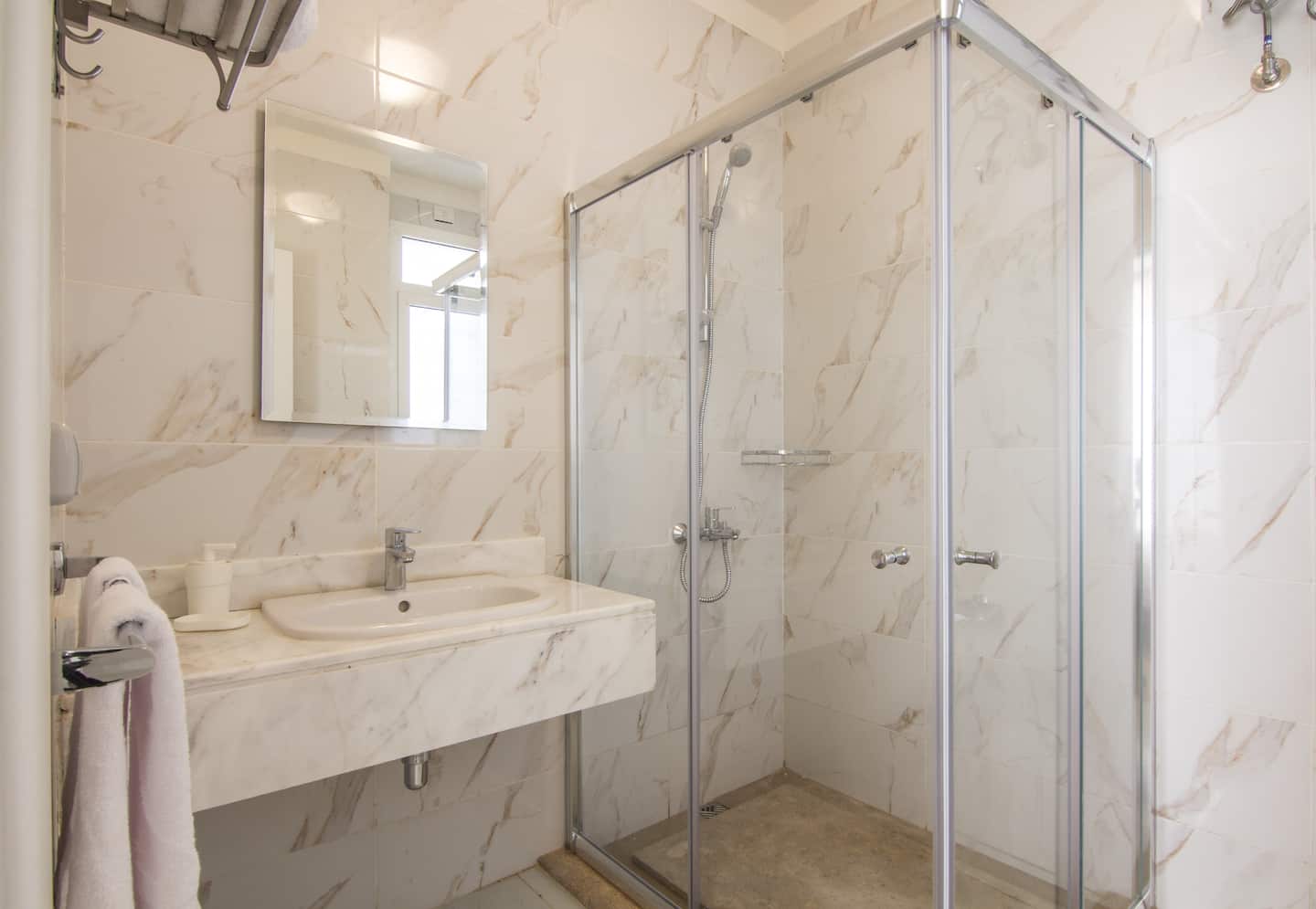 Four bedrooms chalet - Prime Holidays Seashell — Full bathroom 1 in Prime Holidays Seashell, North Coast, Egypt