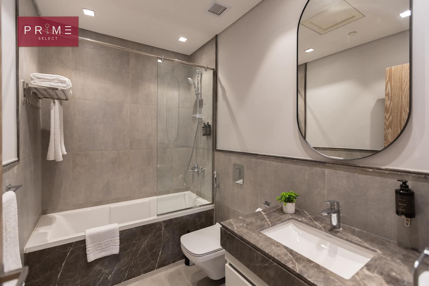 DLX. 2 BDR - Prime Select Mall of Arabia — Full bathroom 1 in Prime Select Mall of Arabia, 6th of October, Egypt — photo 2