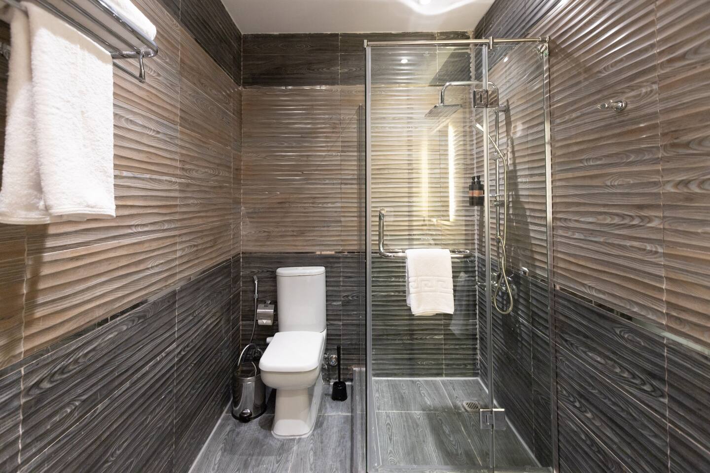 Dlx Twin bed - Prime Boutique Heliopolis Terrace — Full bathroom 1 in Prime Boutique Heliopolis Terrace, Cairo, Egypt — photo 2