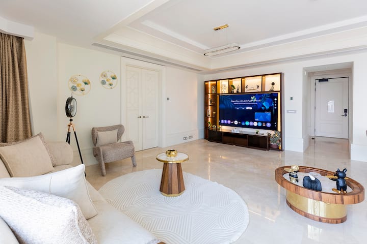 DHB STAYS | St. Regis 2BR Partial Nile View Apt — Living Room in Cairo, Egypt, Egypt — photo 2