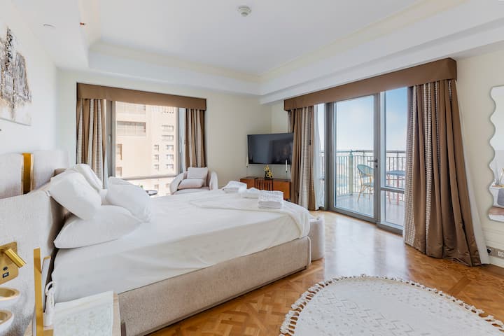 DHB STAYS | St. Regis 2BR Partial Nile View Apt — Bedroom 1 in Cairo, Egypt, Egypt — photo 3
