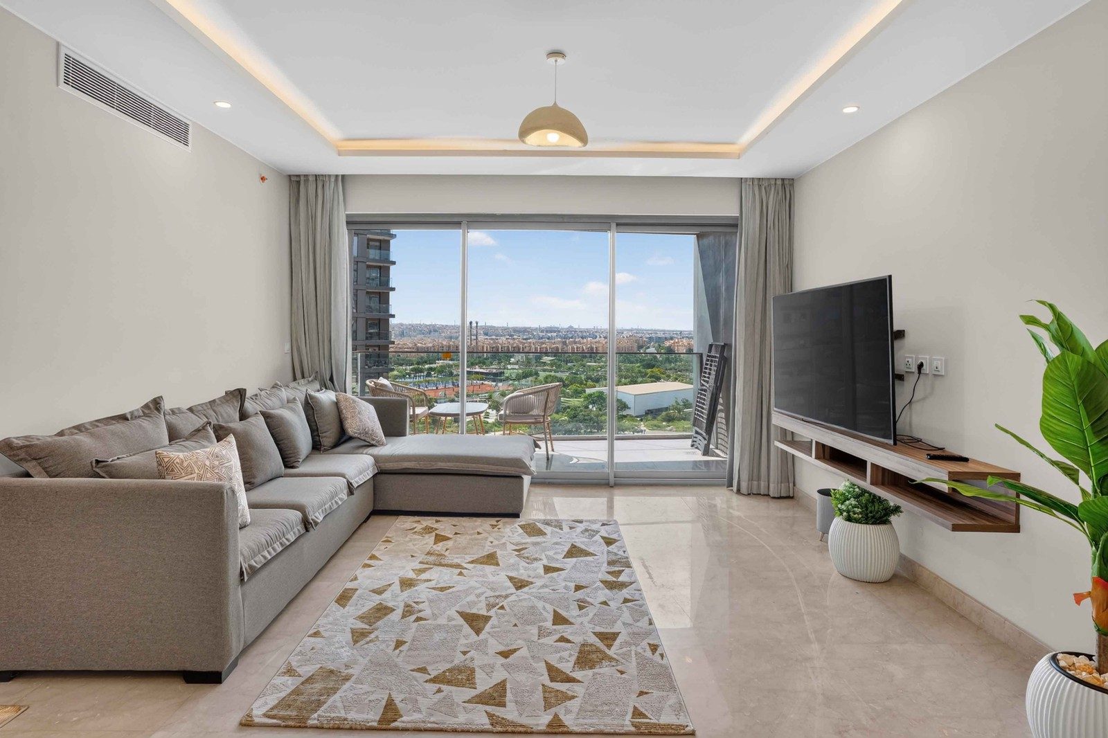 Chic 2BR Apartment – Sheikh Zayed – ZED Towers — Living Room in ZED Towers, Sheikh Zayed, Egypt — photo 2