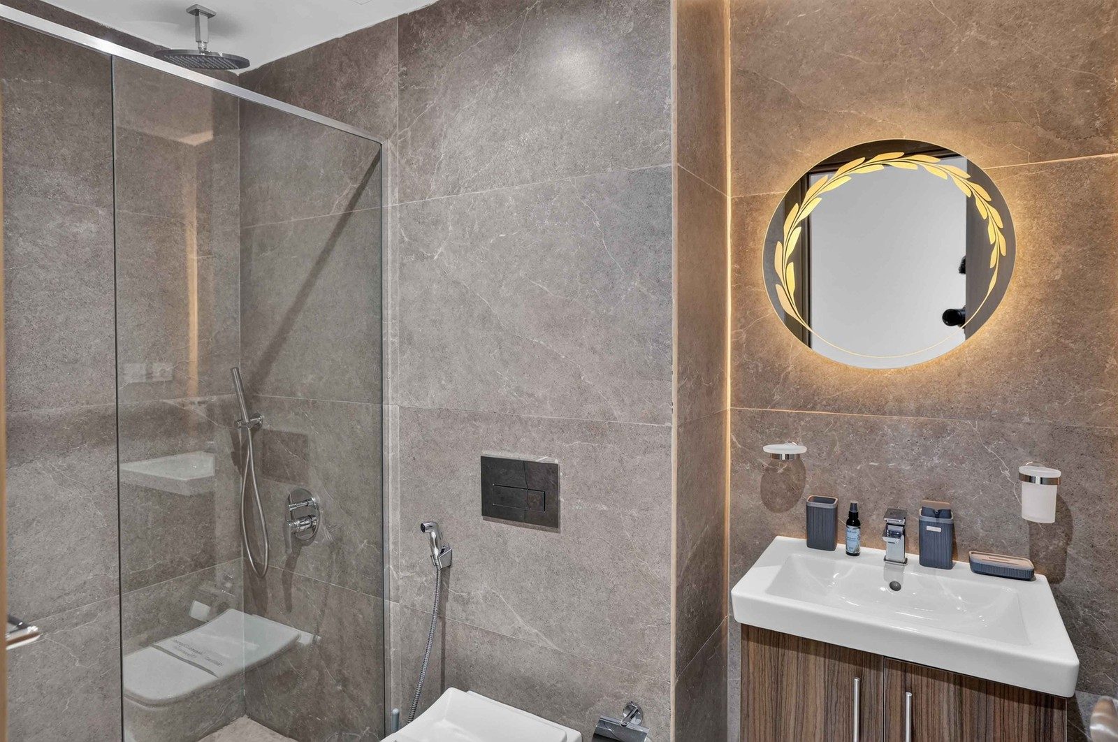 Peaceful 2BR Apartment – Sheikh Zayed – ZED Towers — Full bathroom 1 in ZED Towers, Sheikh Zayed, Egypt