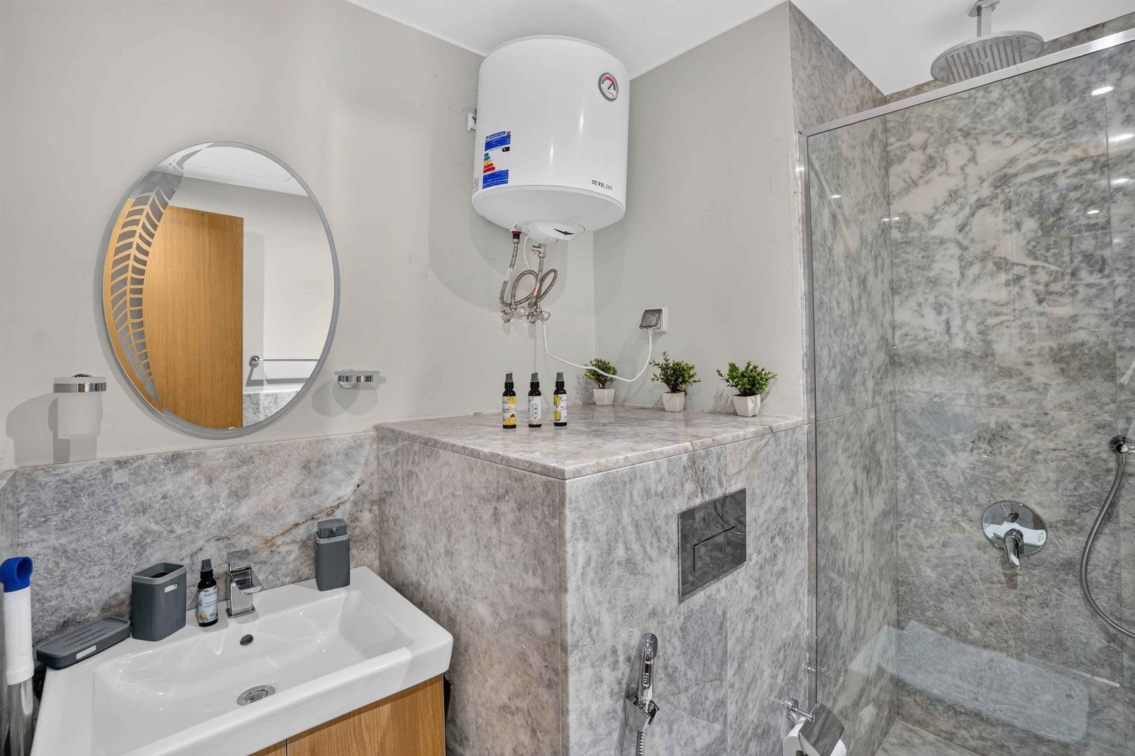 Peaceful 2BR Apartment – Sheikh Zayed – ZED Towers — Full bathroom 2 in ZED Towers, Sheikh Zayed, Egypt