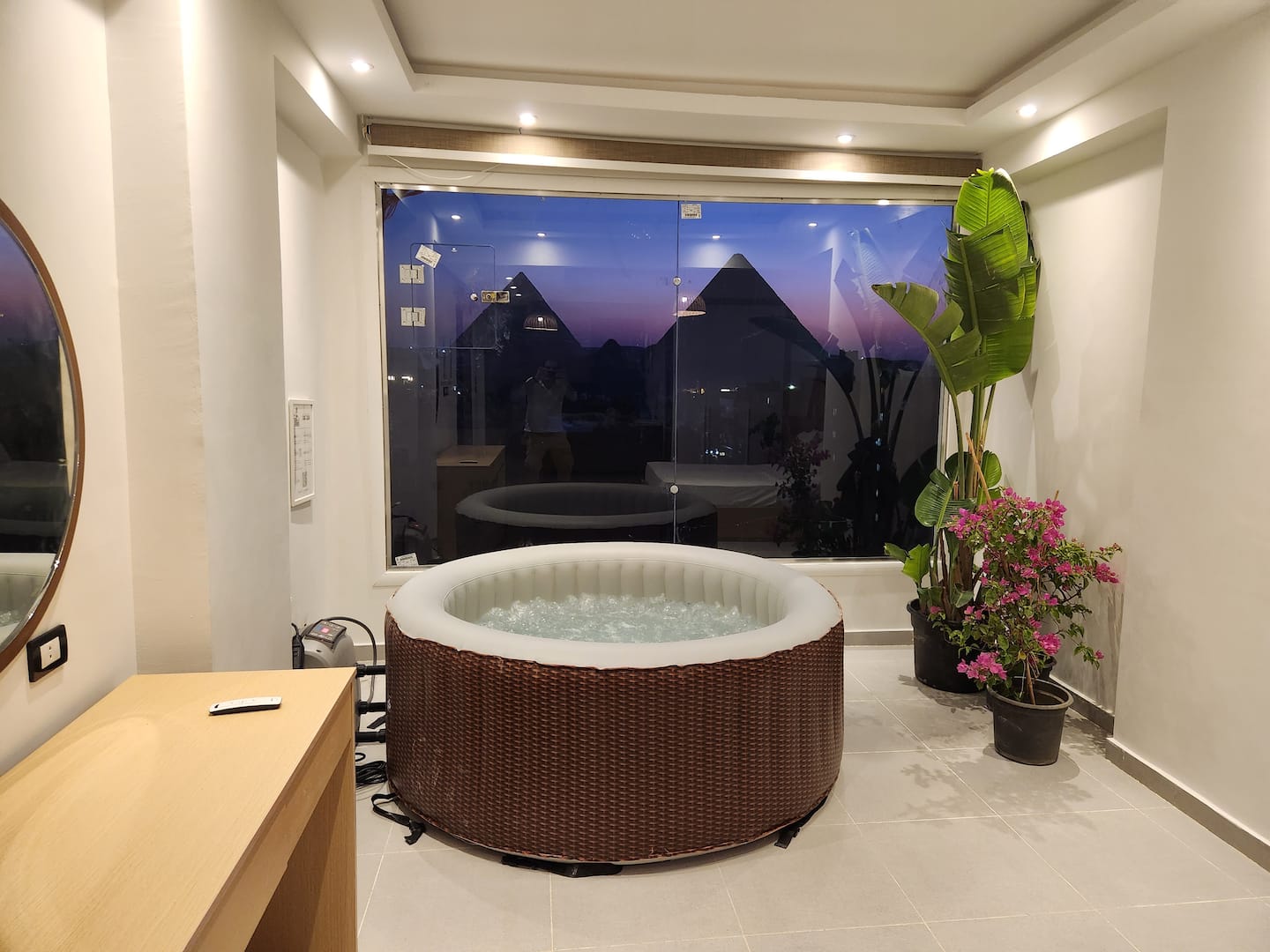 Giza Oasis Studio3 with Jacuzzi — Hot Tub in Nazlet El Batran, Giza, Egypt — photo 2