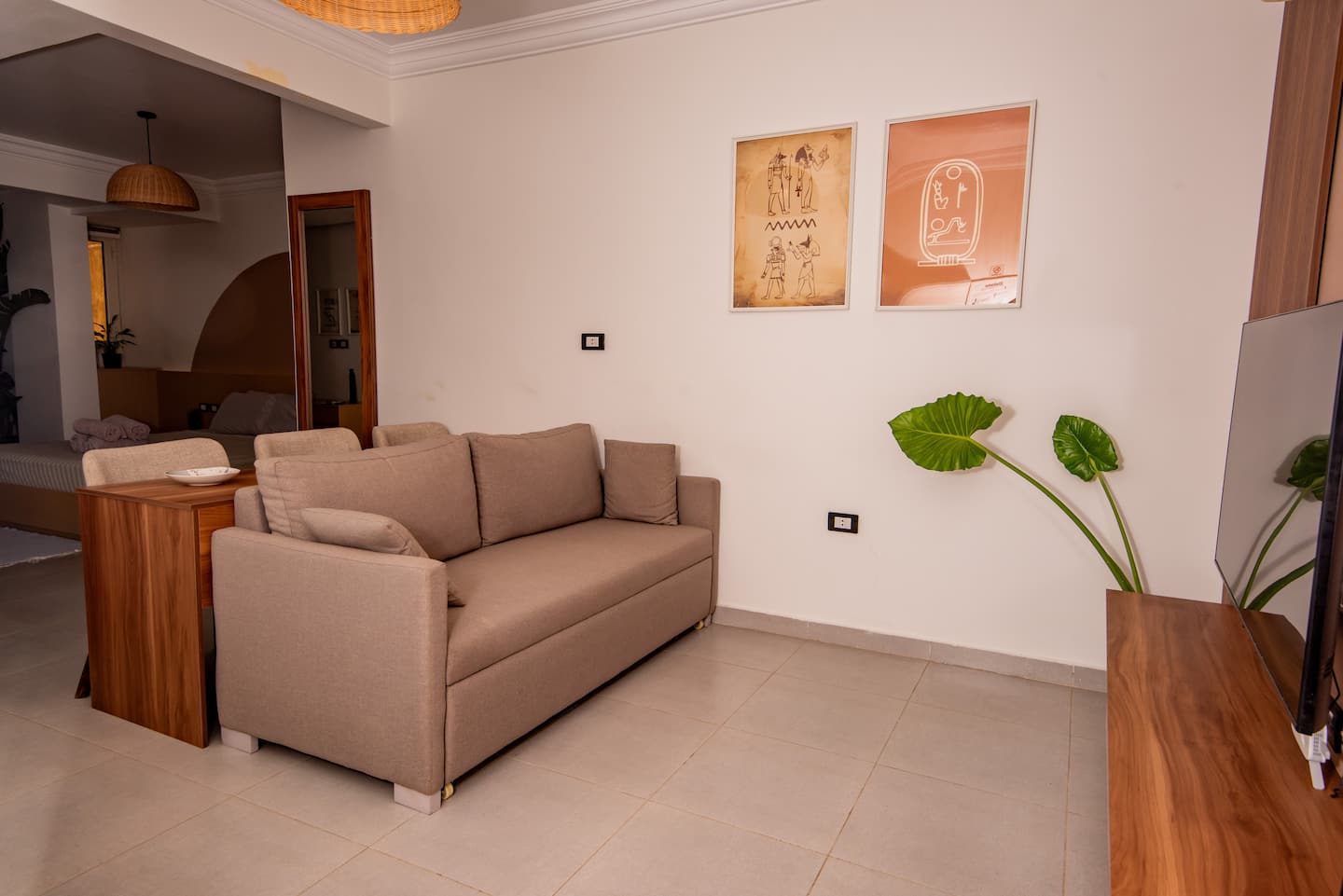 Giza Oasis Studio3 with Jacuzzi — Additional Photos in Nazlet El Batran, Giza, Egypt