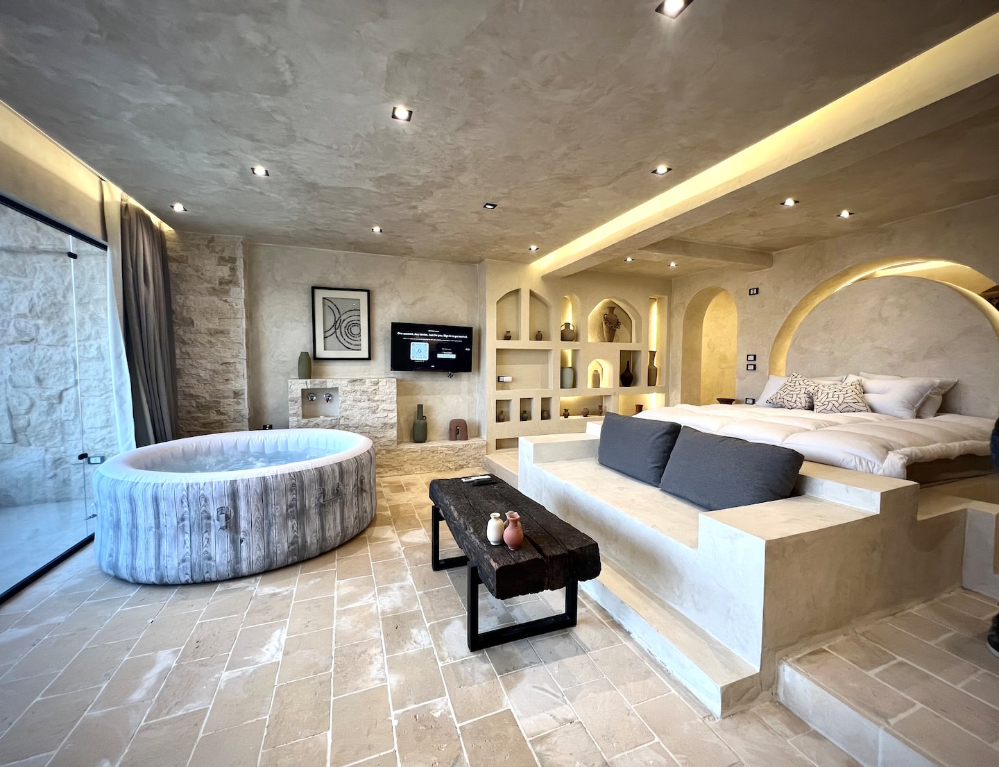Amigos Amarena. Lovely healing Experience — Living Room in Pyramids Gardens, Giza, Egypt — photo 2