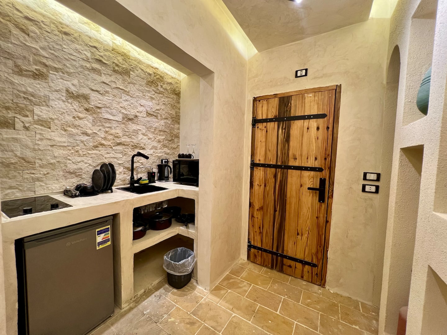 Amigos Amarena. Lovely healing Experience — Full Kitchen in Pyramids Gardens, Giza, Egypt — photo 3