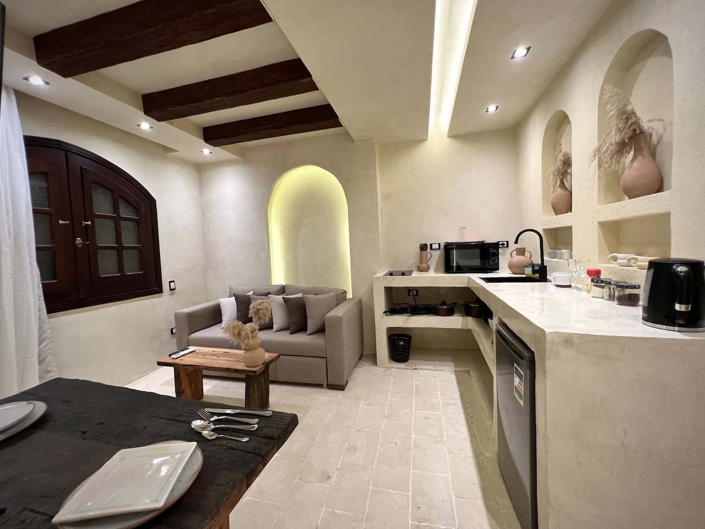 Amigos Amarena 2. Boho studio with Roof Terrace — Living Room in Giza, Egypt — photo 2