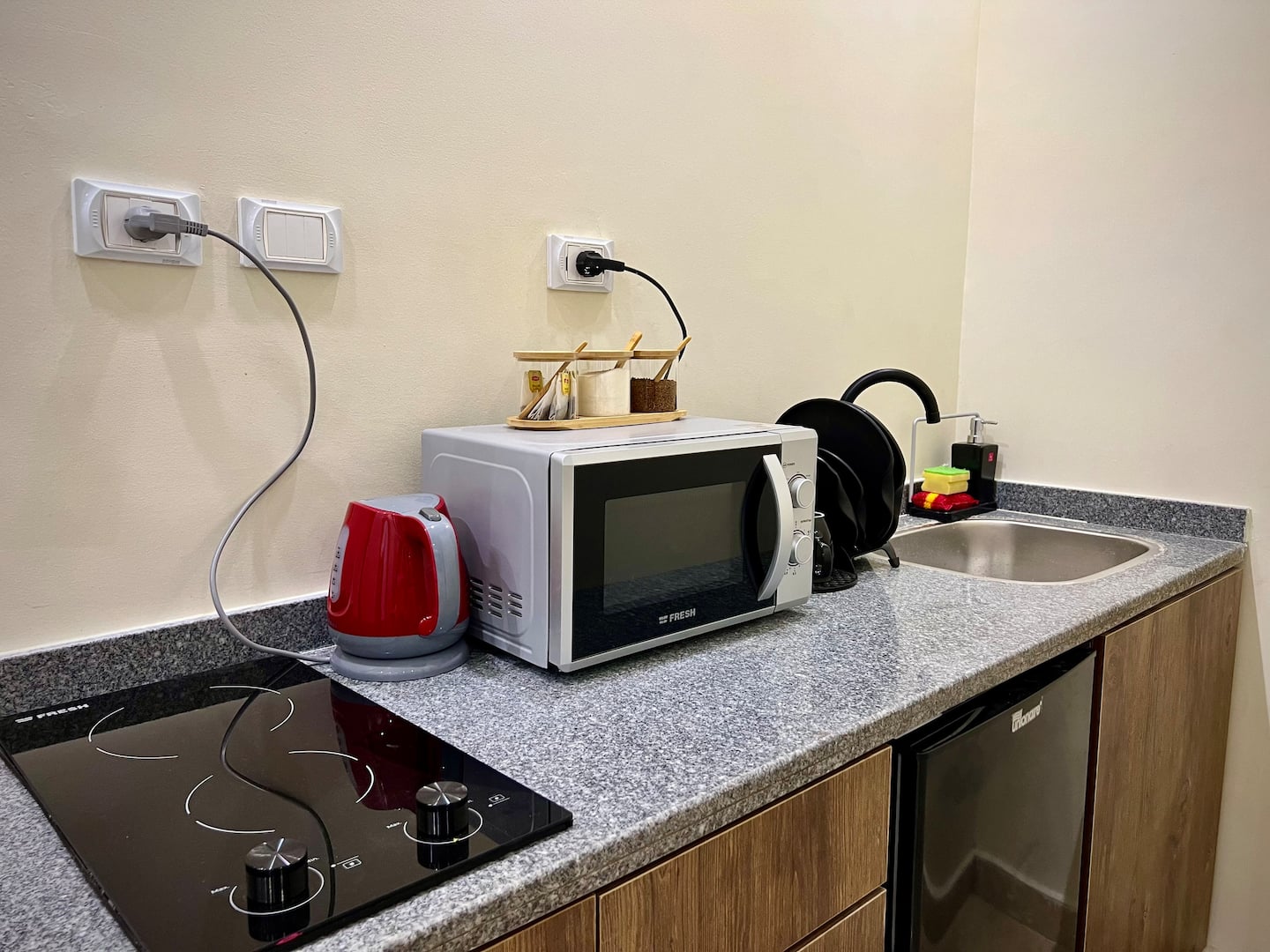 Amigos Rosarena Studio with Roof Terrace — Full Kitchen in Pyramids Gardens, Giza, Egypt