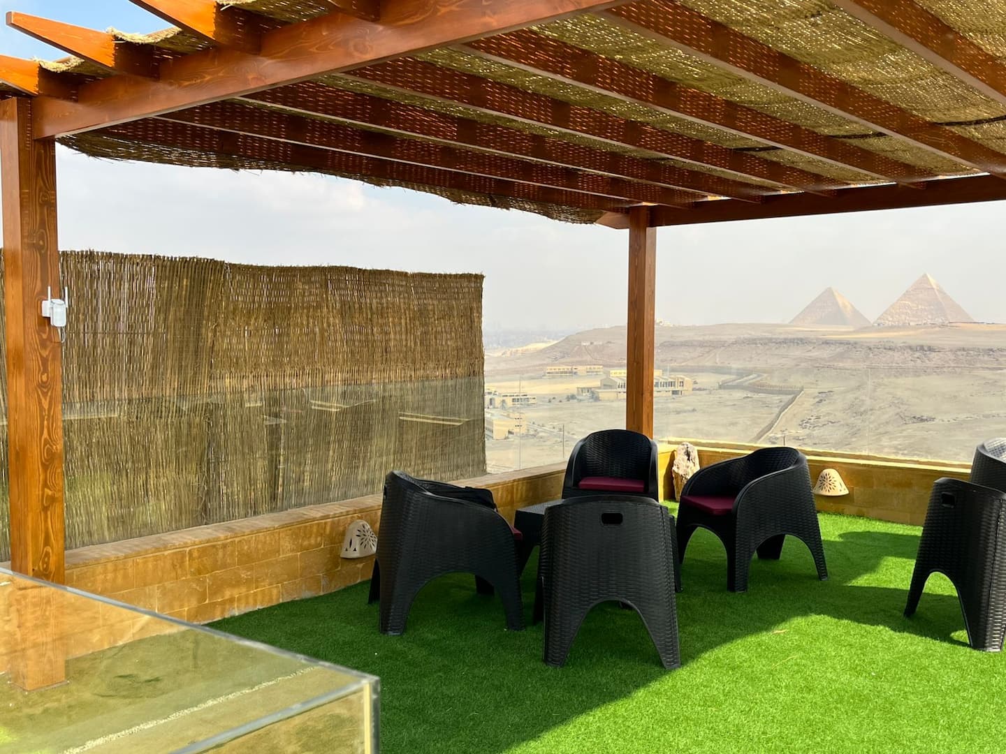 Amigos Rosarena Studio with Roof Terrace — Additional Photos in Pyramids Gardens, Giza, Egypt