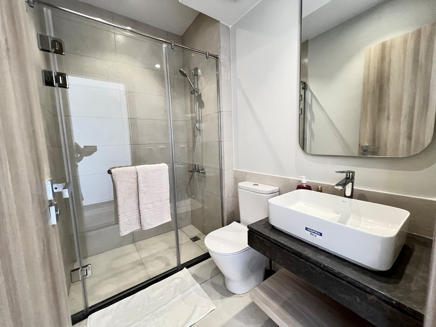 Mar Amor.Twinhouse w/jacuzzi lagoon direct@Elgouna — Full bathroom 1 in Hurghada, El Gouna, Egypt