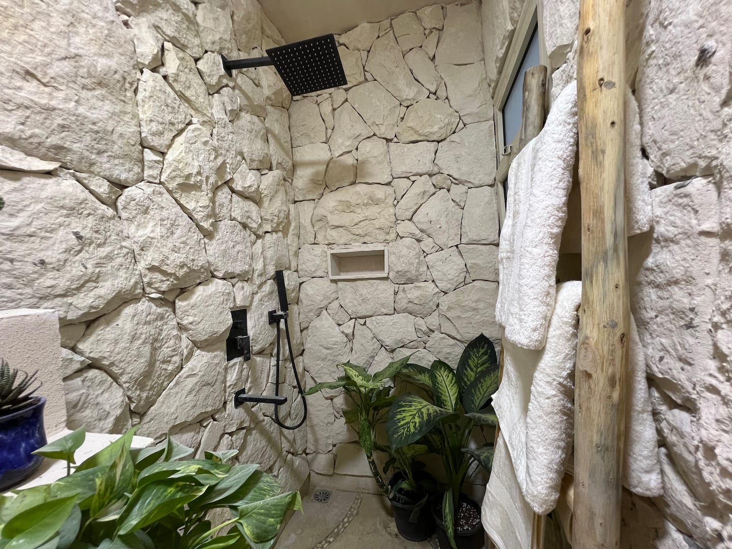 Almapura — Full bathroom 1 in Nazlat as Sammān, Giza, Egypt