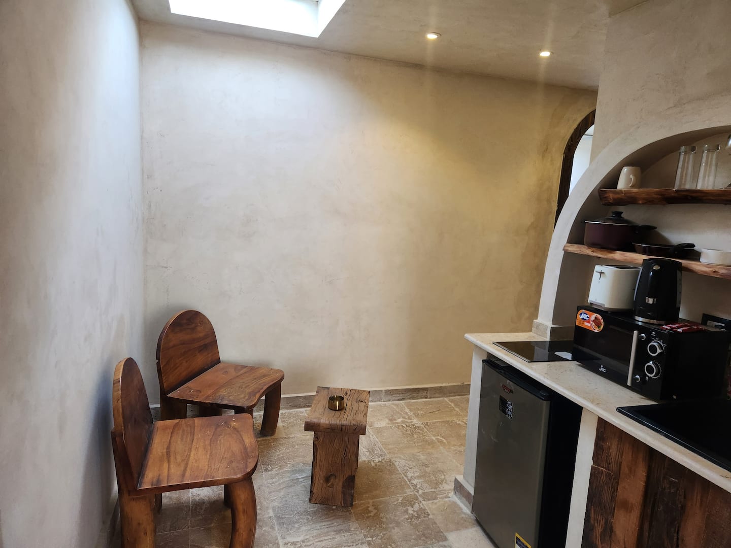 Suspiroo | Skylight + Private Jacuzzi Terrace — Full Kitchen in Giza, Egypt — photo 2