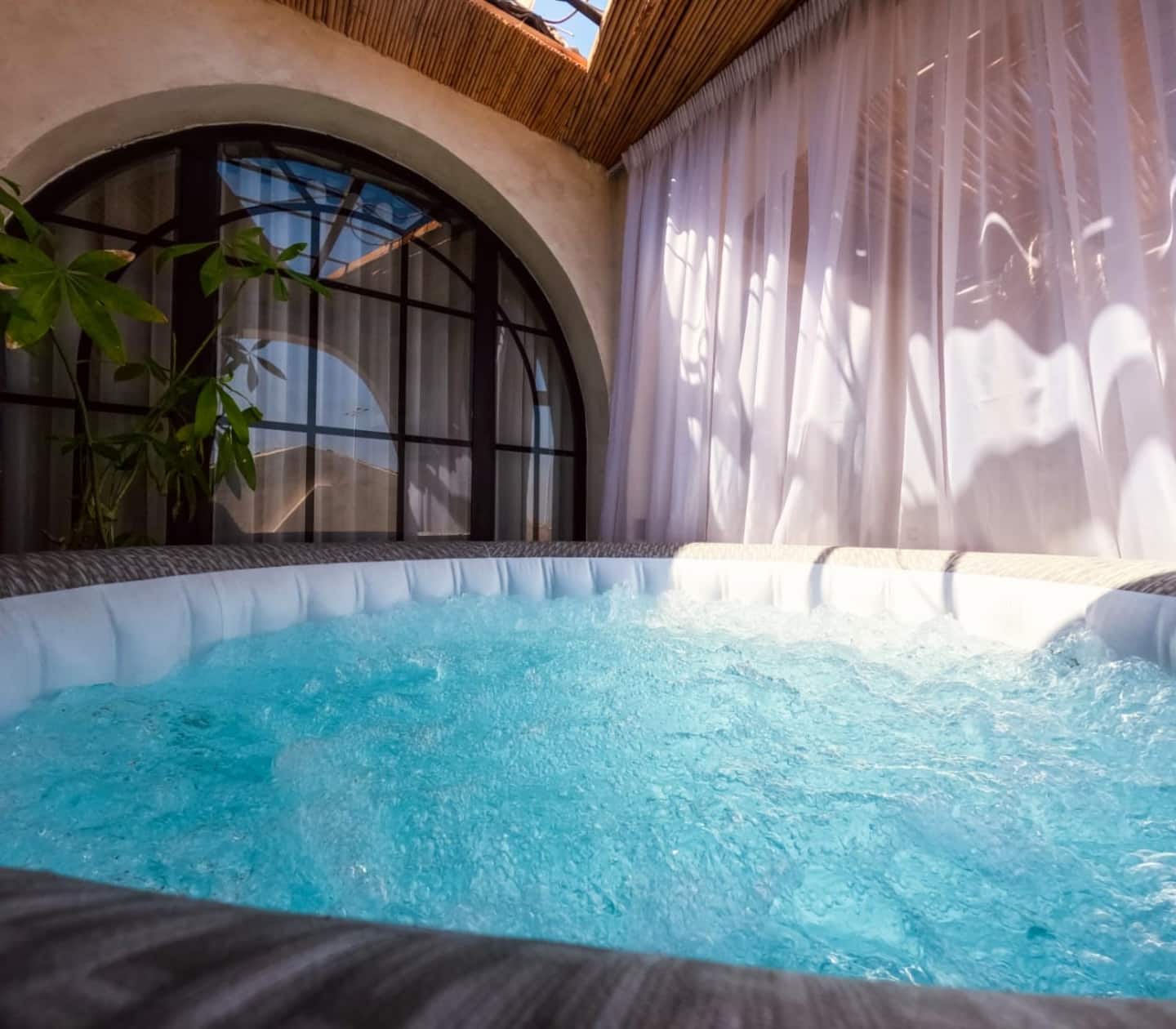 Cielitoo lindoo | Skylight + Private Jacuzzi — Hot Tub in Giza, Egypt — photo 3