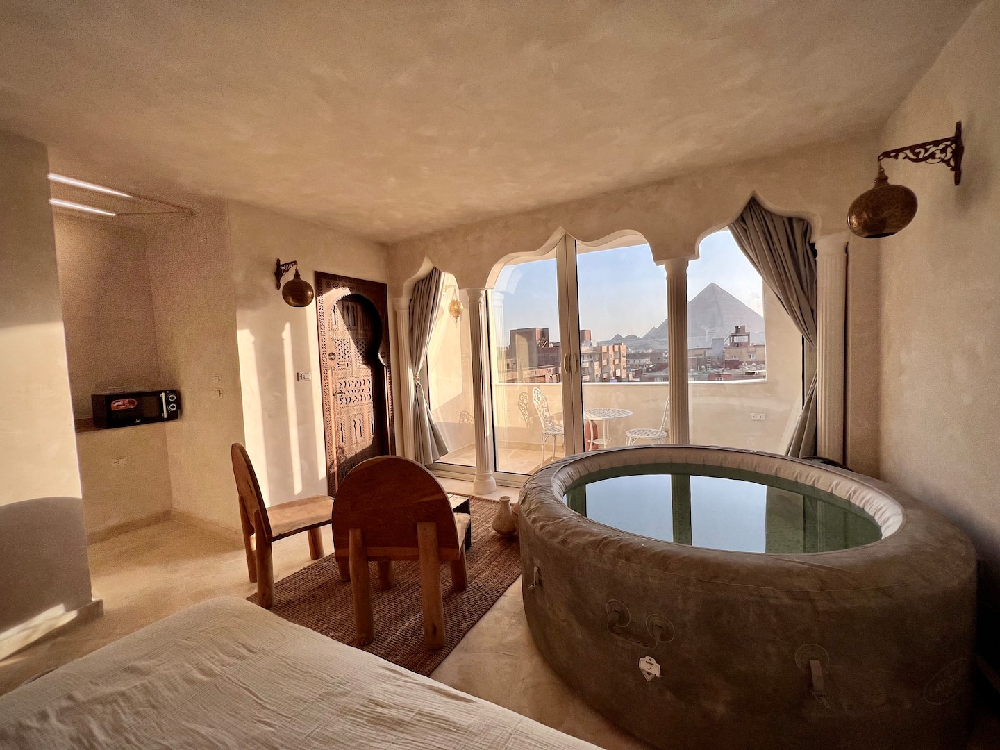 Aurora — Additional Photos in Nazlat as Sammān, Giza, Egypt — photo 2