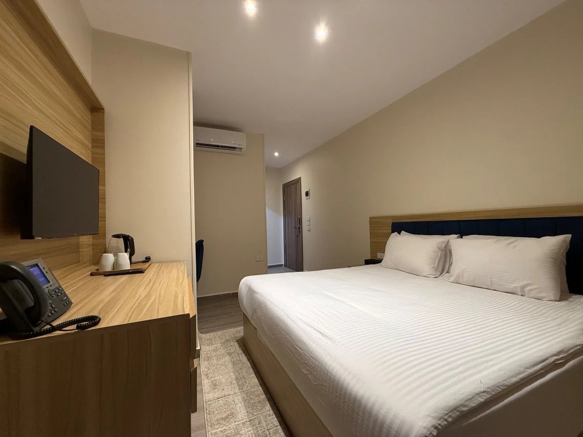 Deluxe Room with Balcony – Pyramids Khan Hotel, Giza — Bedroom 1 in Pyramids Khan Hotel, Al Haram, Giza, Egypt — photo 3