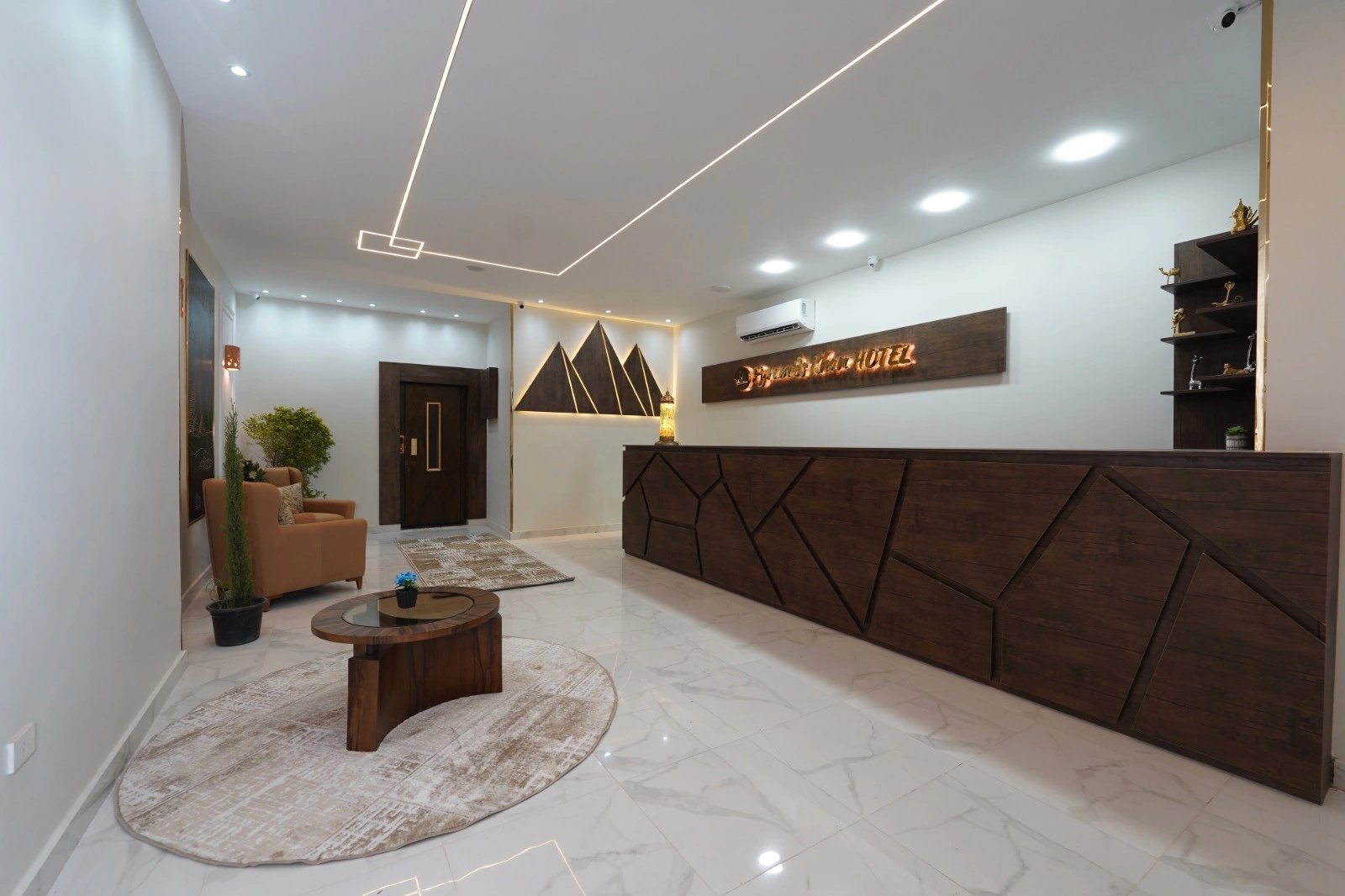 Rooftop Suite with Pyramids-View Terrace – Pyramids Khan Hotel, Giza — Additional Photos in Pyramids Khan Hotel, Al Haram, Giza, Egypt