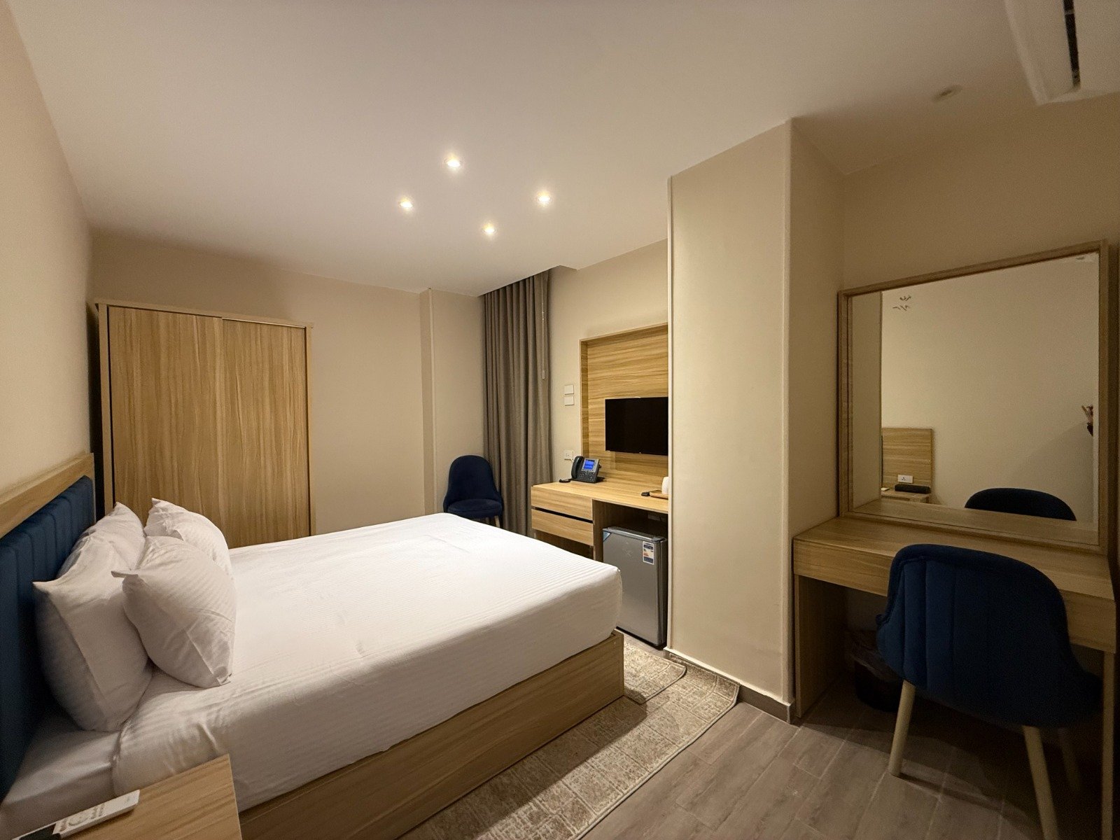 Standard Single Room – Pyramids Khan Hotel, Giza — Bedroom 1 in Pyramids Khan Hotel, Al Haram, Giza, Egypt